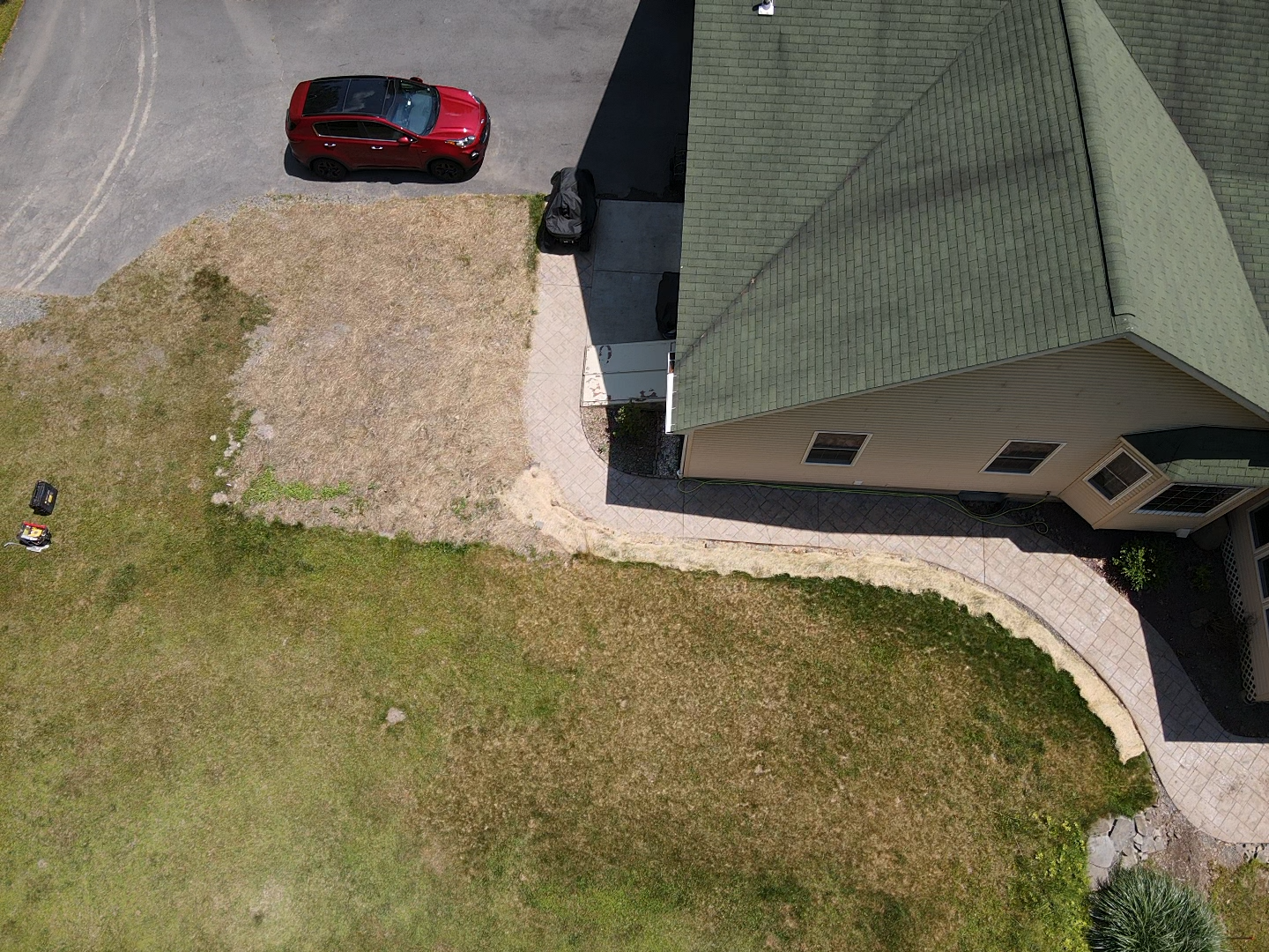 Patios-Walkways-RENOVATION-CONCRETE PAVER-Backyard-Bracket 3-2-4RPWCPBYB3.PNG