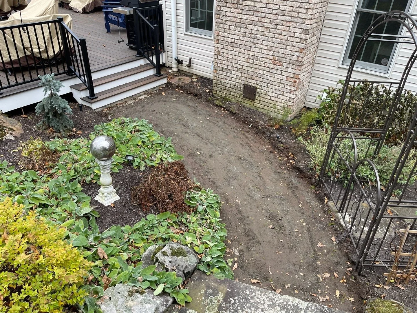 Patios-Walkways-RENOVATION-CONCRETE PAVER-Backyard-Bracket 3-3-6RPWCPBYB3.jpg