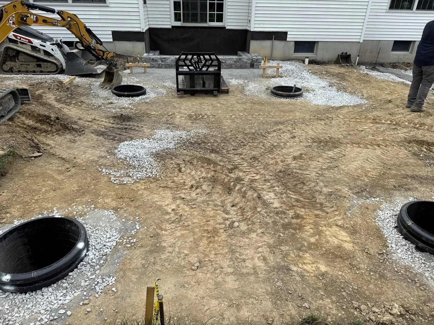 Patios-Walkways-RENOVATION-CONCRETE PAVER-Backyard-Bracket 4-2-10RPWCPBYB4.jpg