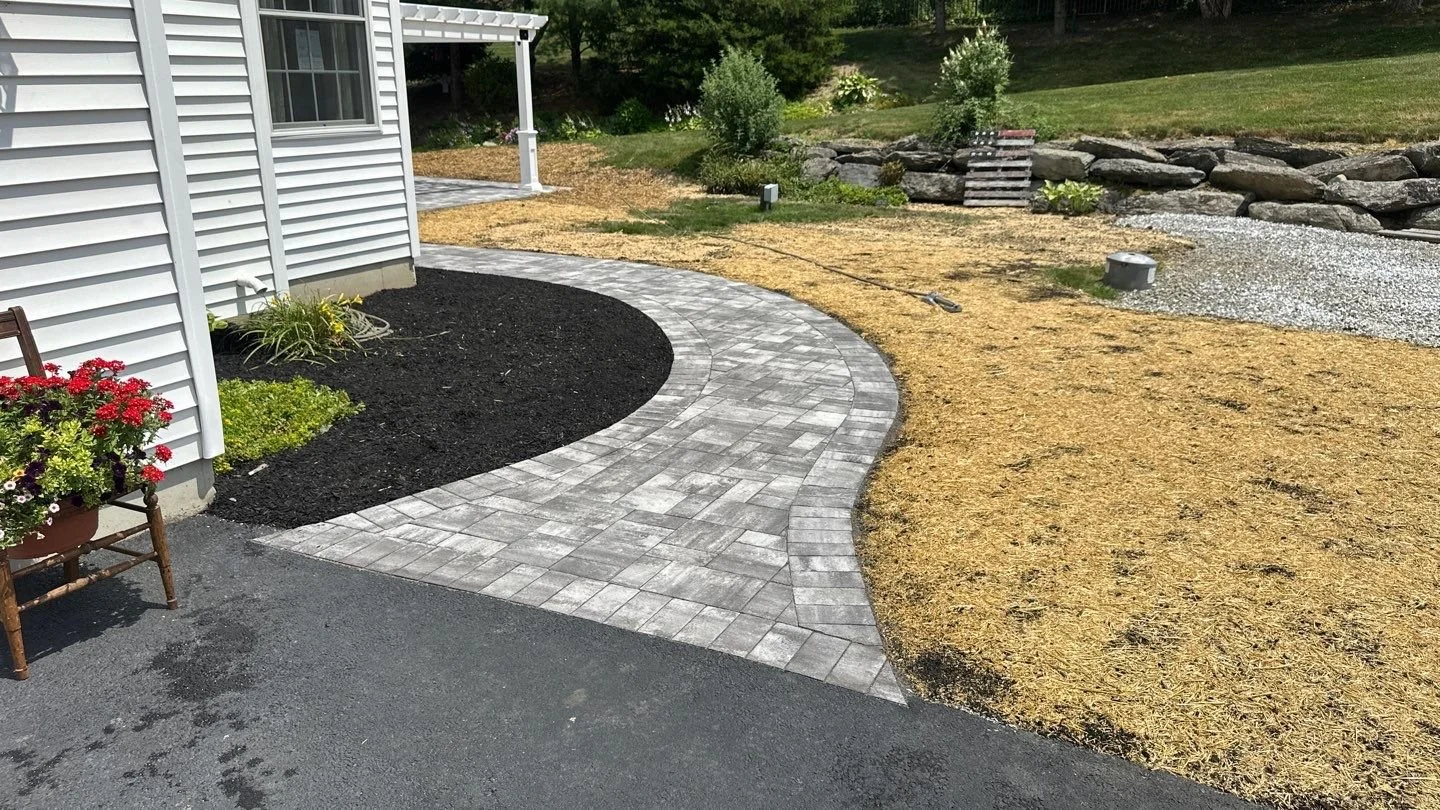 Patios-Walkways-RENOVATION-CONCRETE PAVER-Backyard-Bracket 4-2-19RPWCPBYB4.jpg
