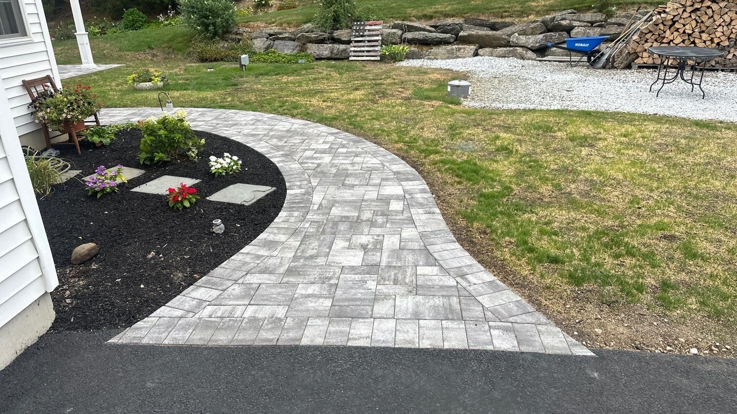 Patios-Walkways-RENOVATION-CONCRETE PAVER-Backyard-Bracket 4-2-21RPWCPBYB4.jpg