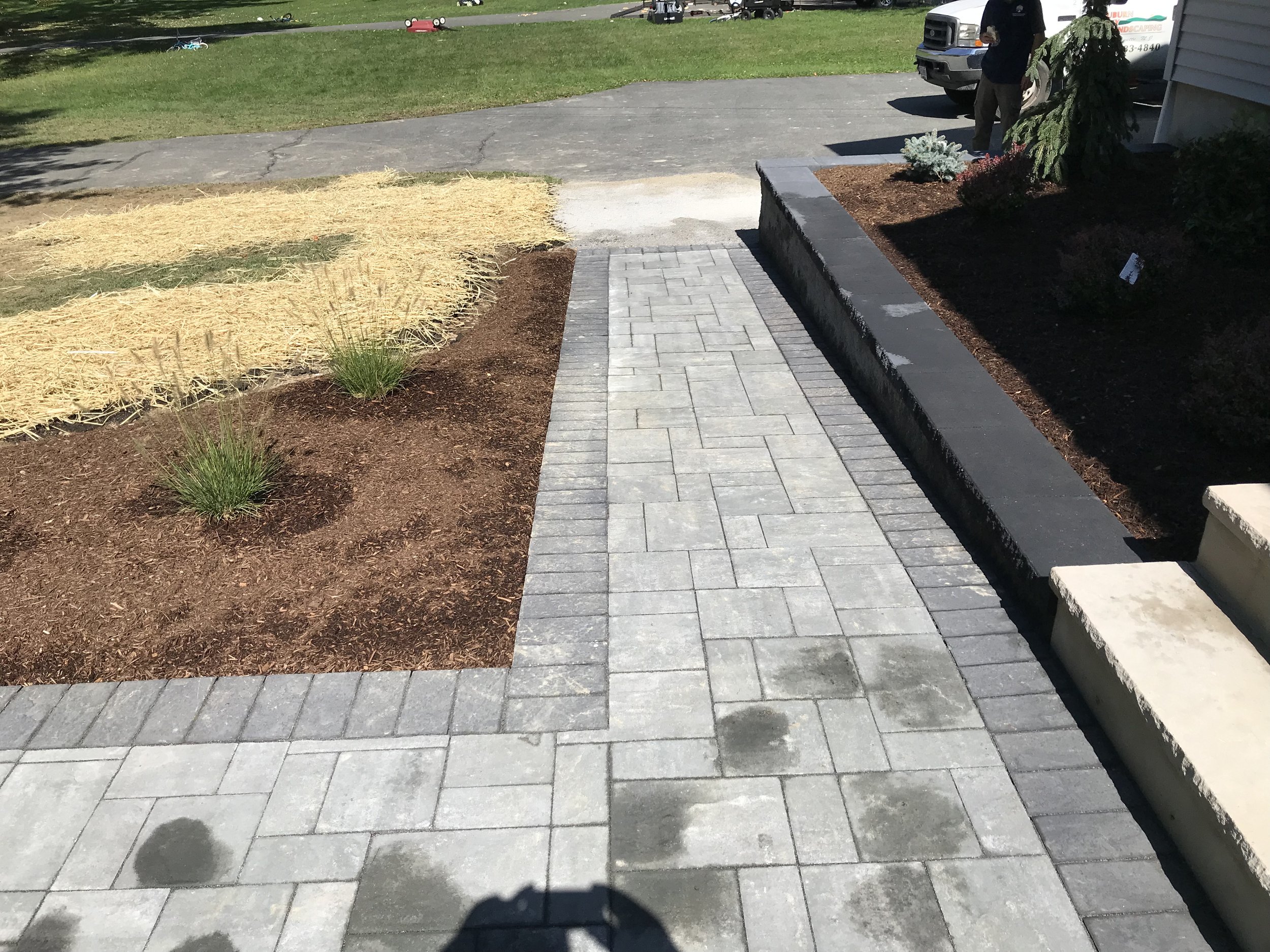 Patios-Walkways-RENOVATION-CONCRETE PAVER-Front Yard-Bracket 2-2-5RPWCPFYB2.jpg