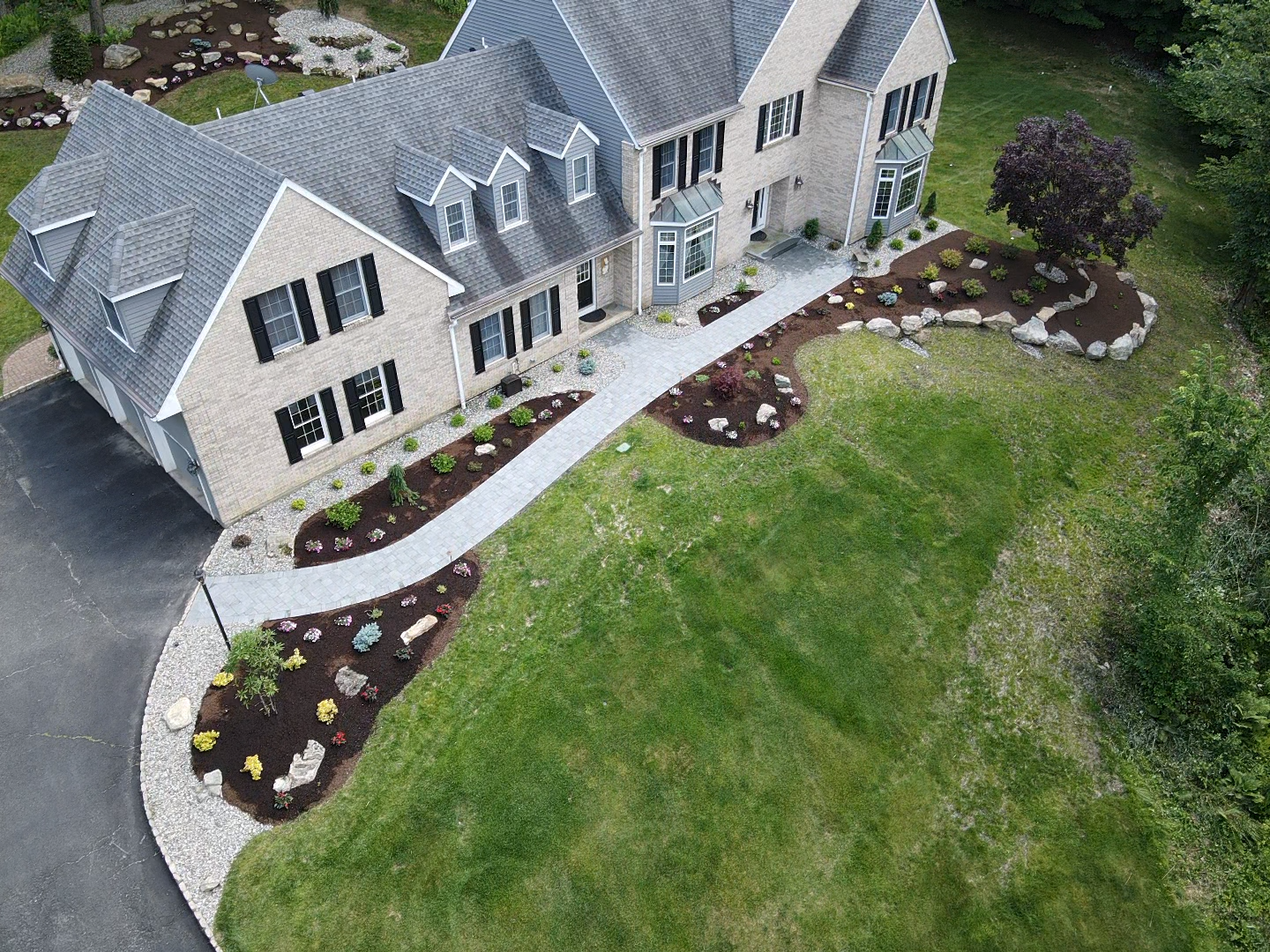 Patios-Walkways-RENOVATION-CONCRETE PAVER-Front Yard-Bracket 3-1-11RPWCPFYB3.png