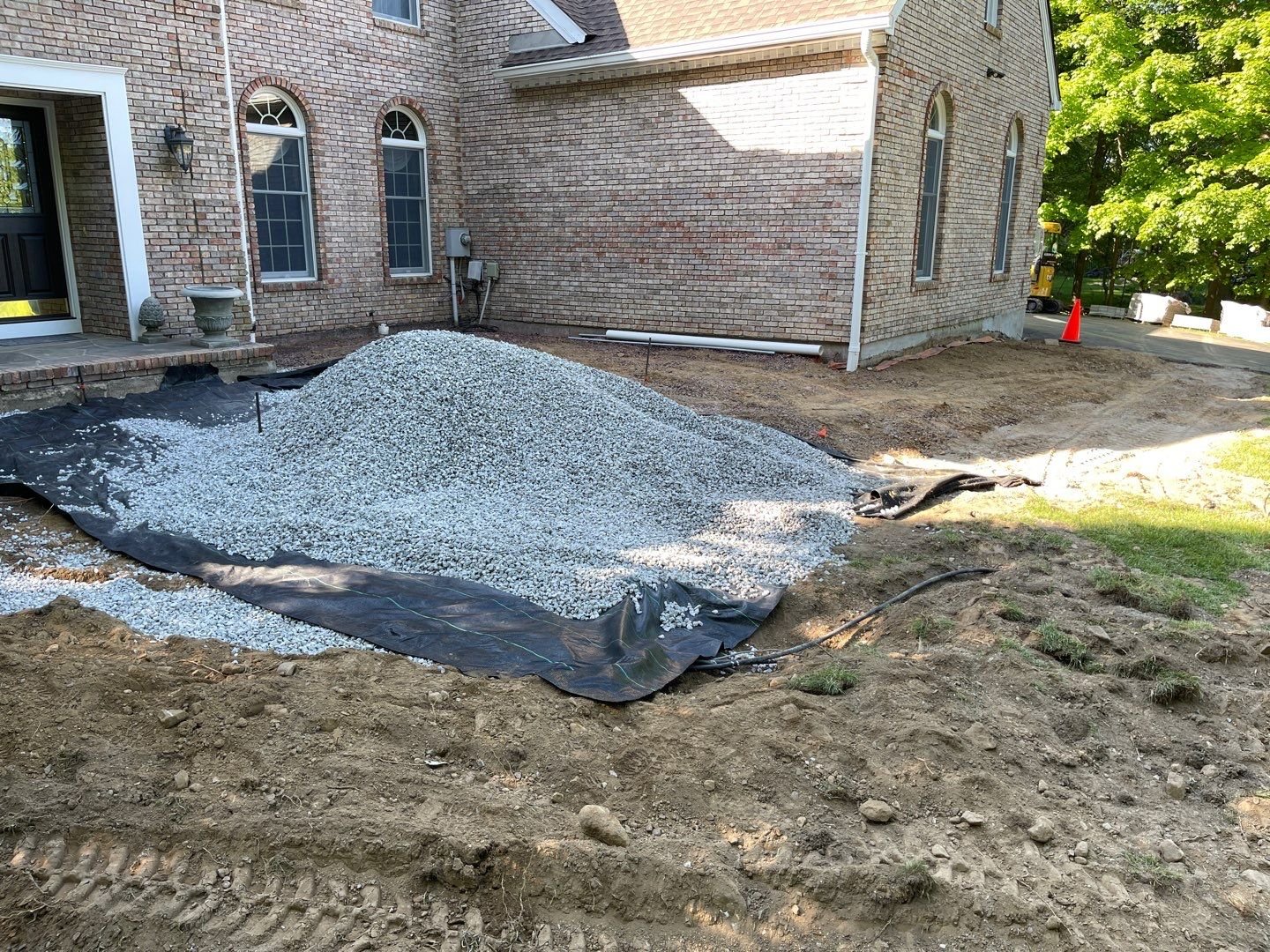 Patios-Walkways-RENOVATION-CONCRETE PAVER-Front Yard-Bracket 3-3-5RPWCPFYB3.jpg