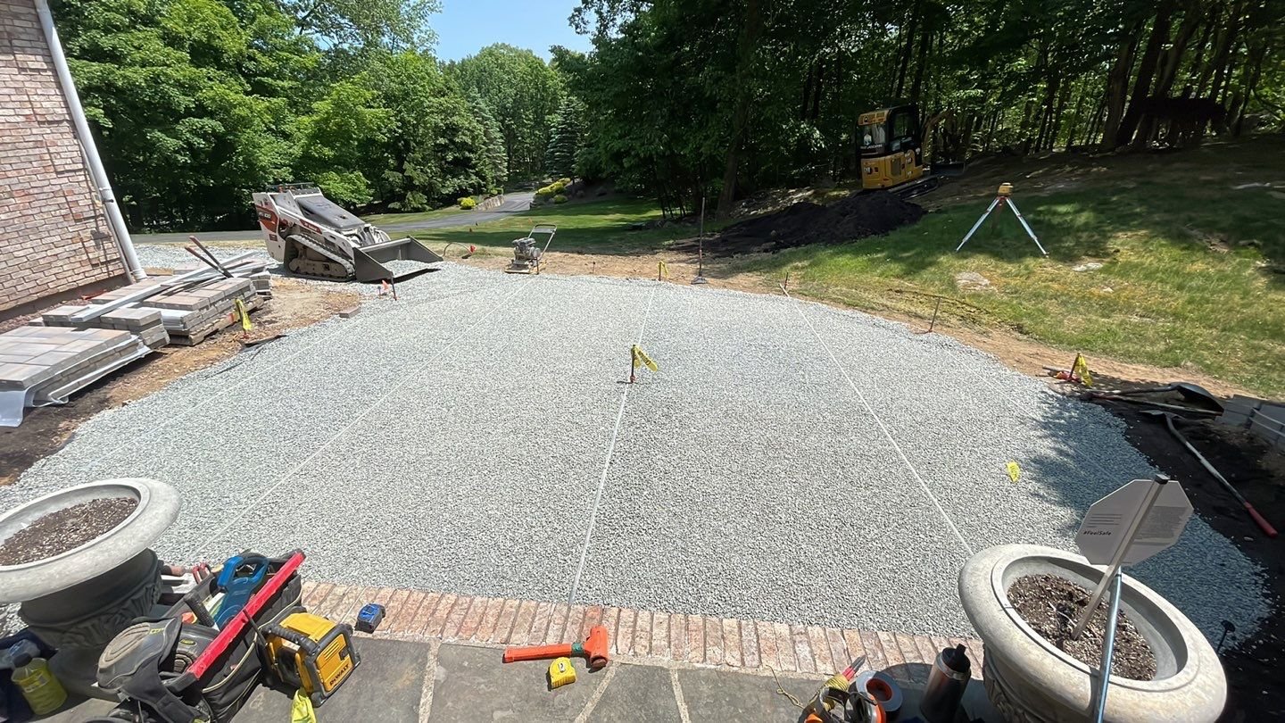 Patios-Walkways-RENOVATION-CONCRETE PAVER-Front Yard-Bracket 3-3-7RPWCPFYB3.jpg