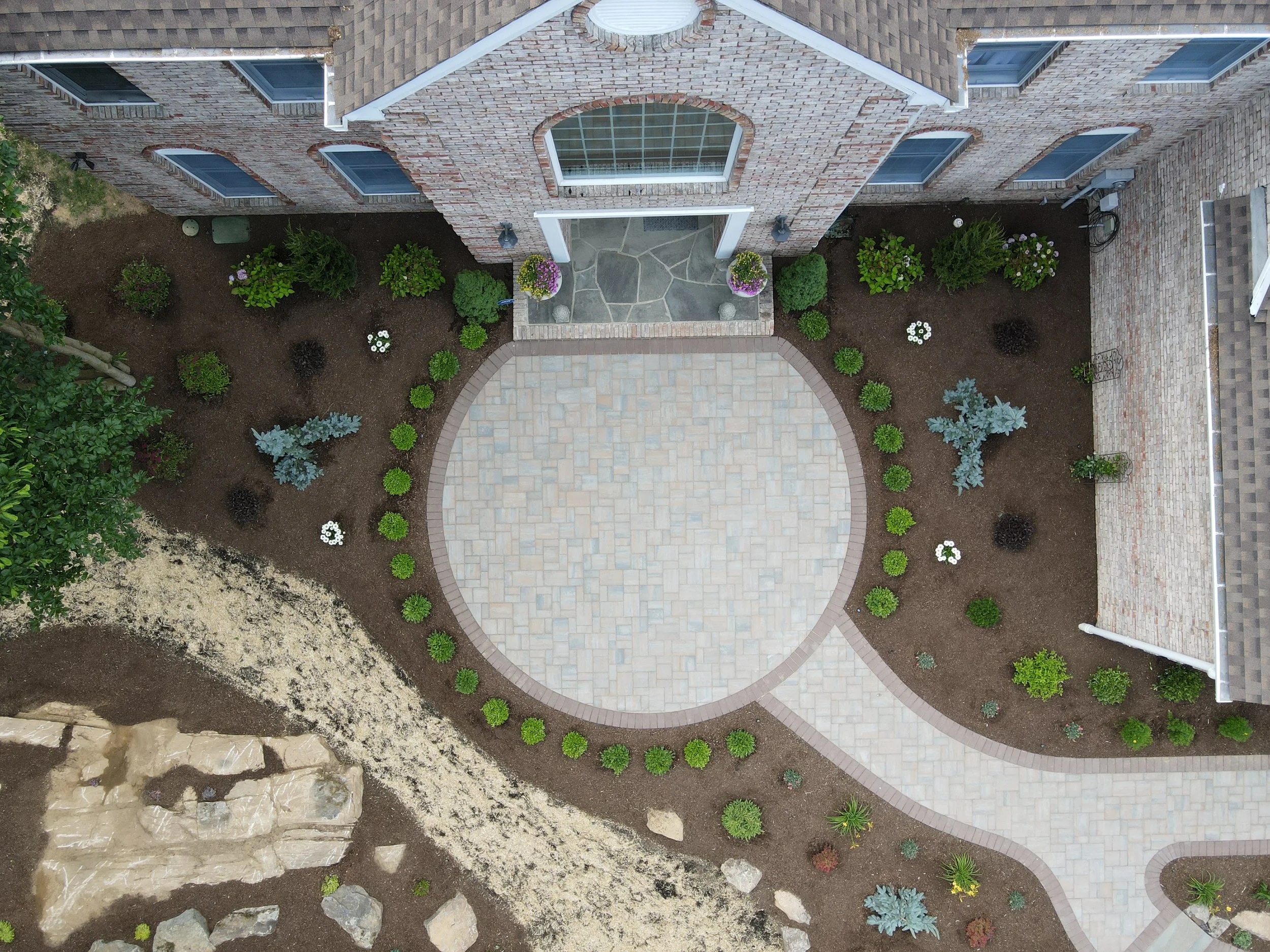 Patios-Walkways-RENOVATION-CONCRETE PAVER-Front Yard-Bracket 3-3-13RPWCPFYB3.jpg