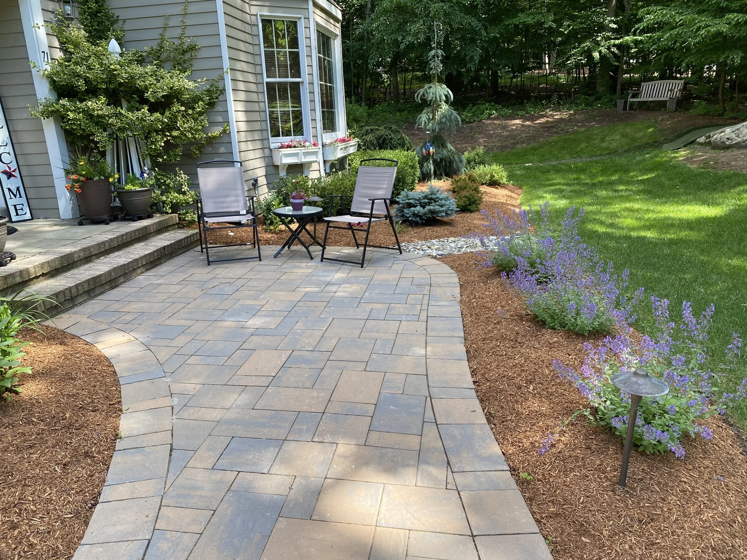 Patios-Walkways-RENOVATION-CONCRETE PAVER-Front Yard-Bracket 3-5-10RPWCPFYB3.jpg