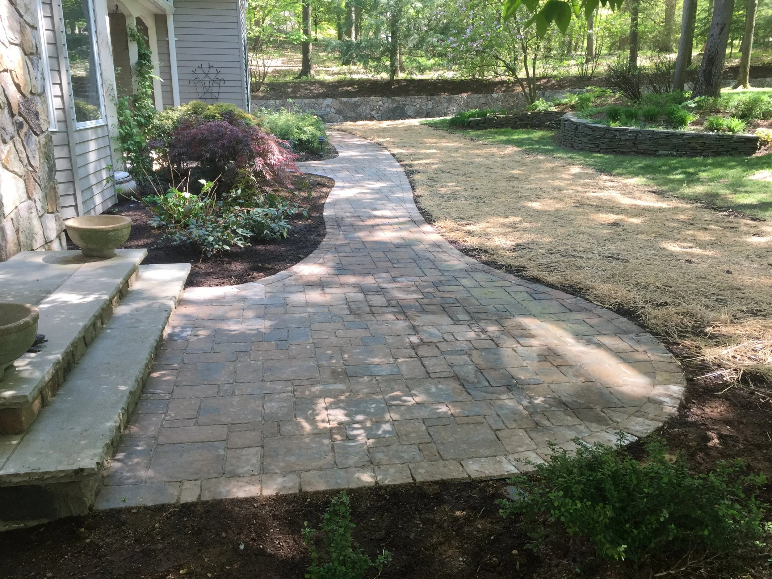 Patios-Walkways-RENOVATION-CONCRETE PAVER-Front Yard-Bracket 3-6-7RPWCPFYB3.jpg