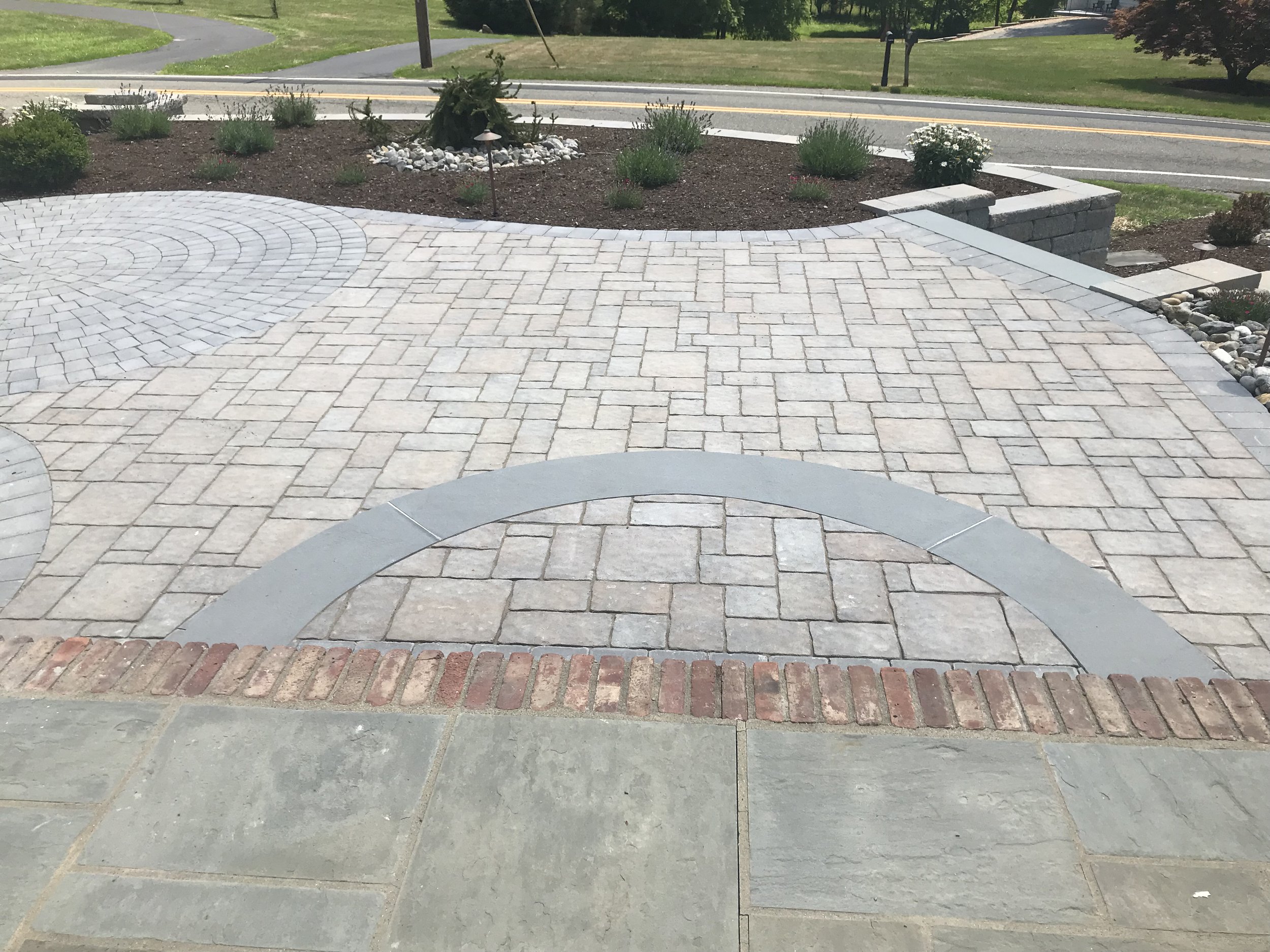 Patios-Walkways-RENOVATION-CONCRETE PAVER-Front Yard-Bracket 4-1-8RPWCPFYB4.jpg