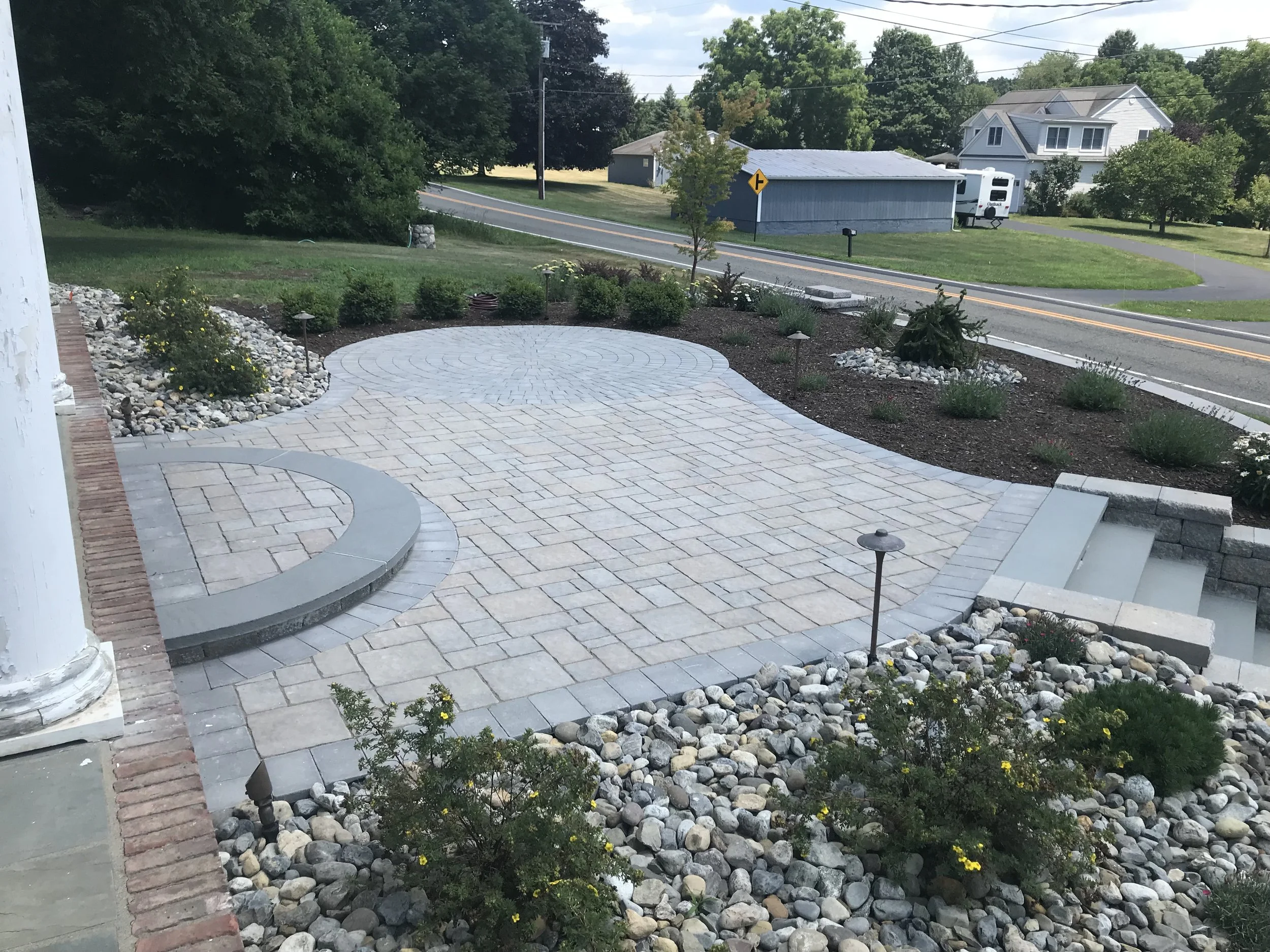 Patios-Walkways-RENOVATION-CONCRETE PAVER-Front Yard-Bracket 4-1-9RPWCPFYB4.jpg