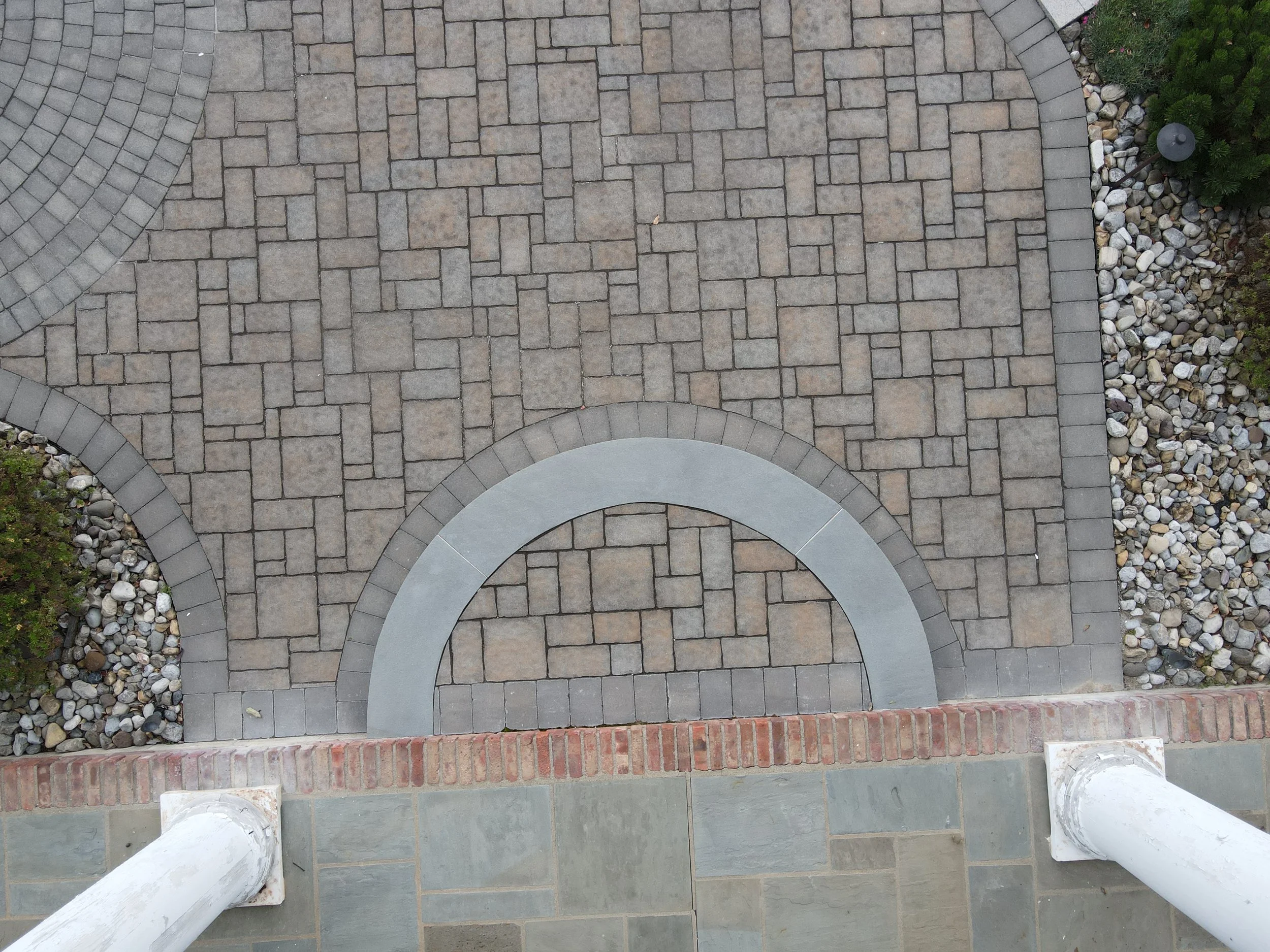 Patios-Walkways-RENOVATION-CONCRETE PAVER-Front Yard-Bracket 4-1-10RPWCPFYB4.jpg