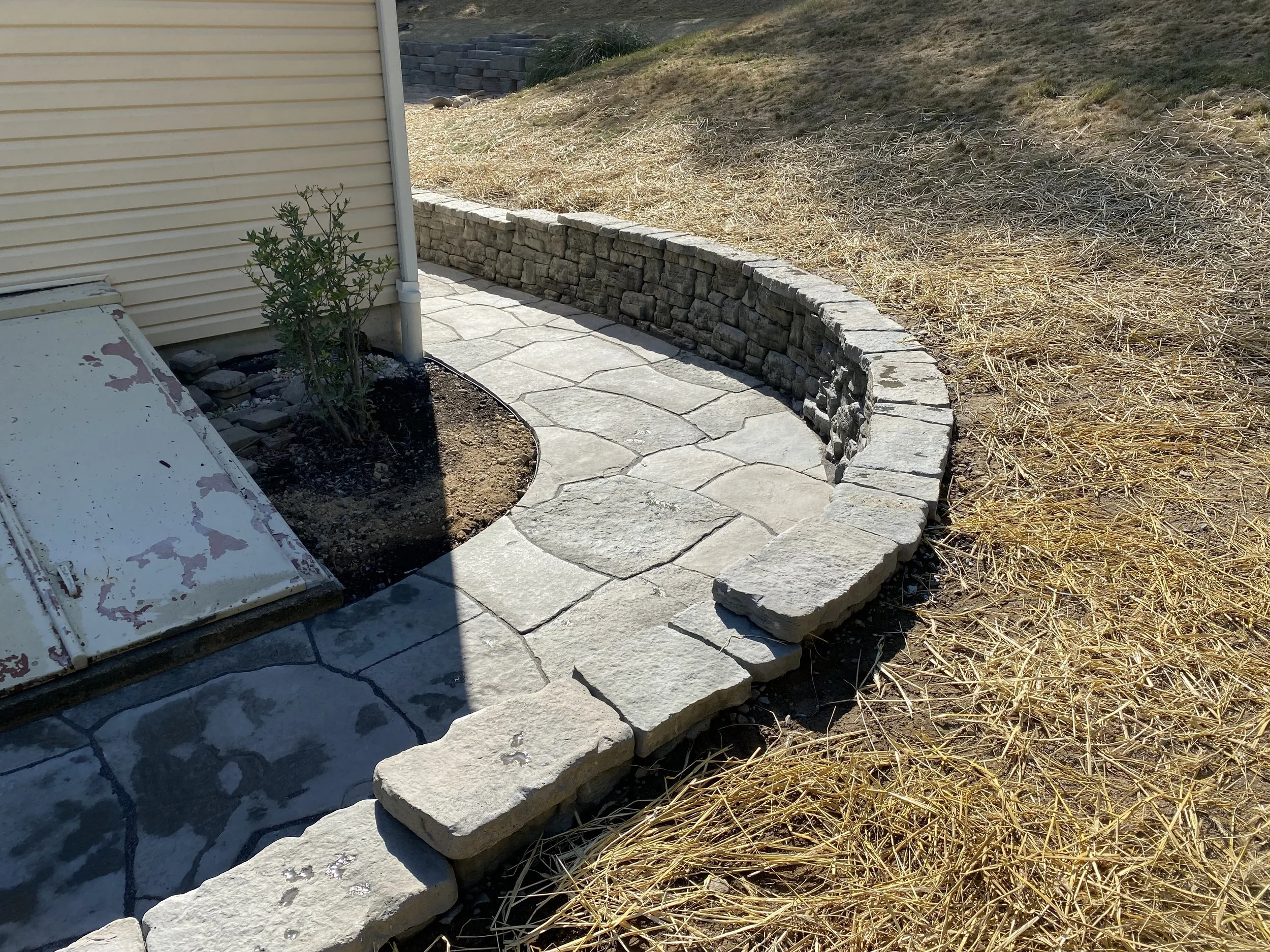 Cast Concrete Retaining Wall - NEW - Bracket 4 - 2-6NWCCB4.jpg