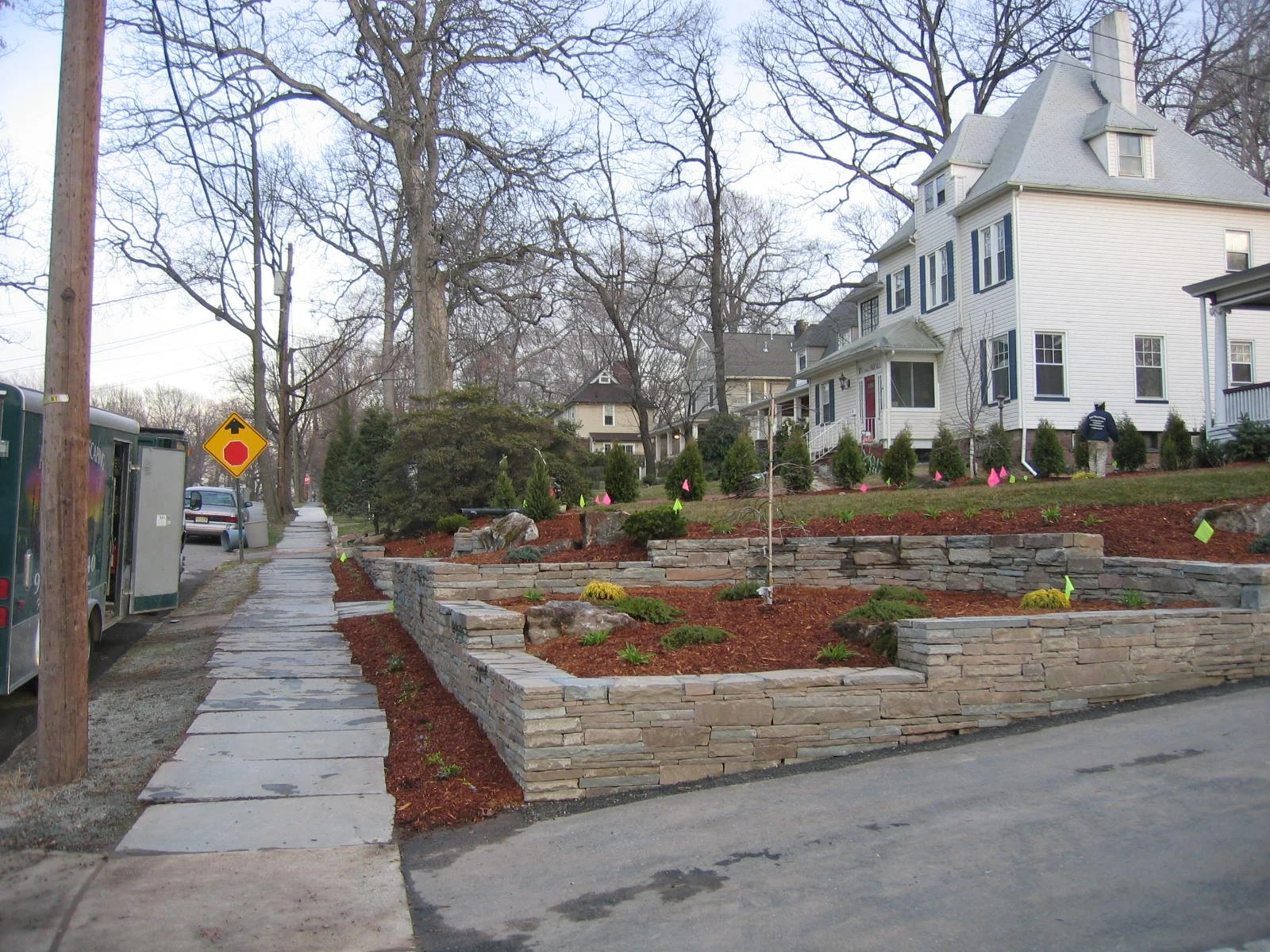 Natural Stone Walls - NEW - Bracket 4 - 1-8NWNSB4.JPG