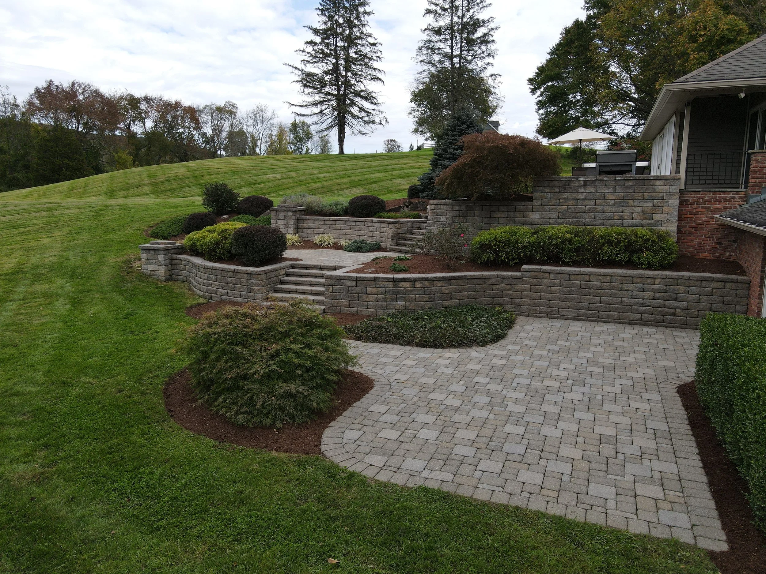 Concrete Segmented Walls - RENOVATION - Bracket 4 - 1-3RWCSB4.jpg