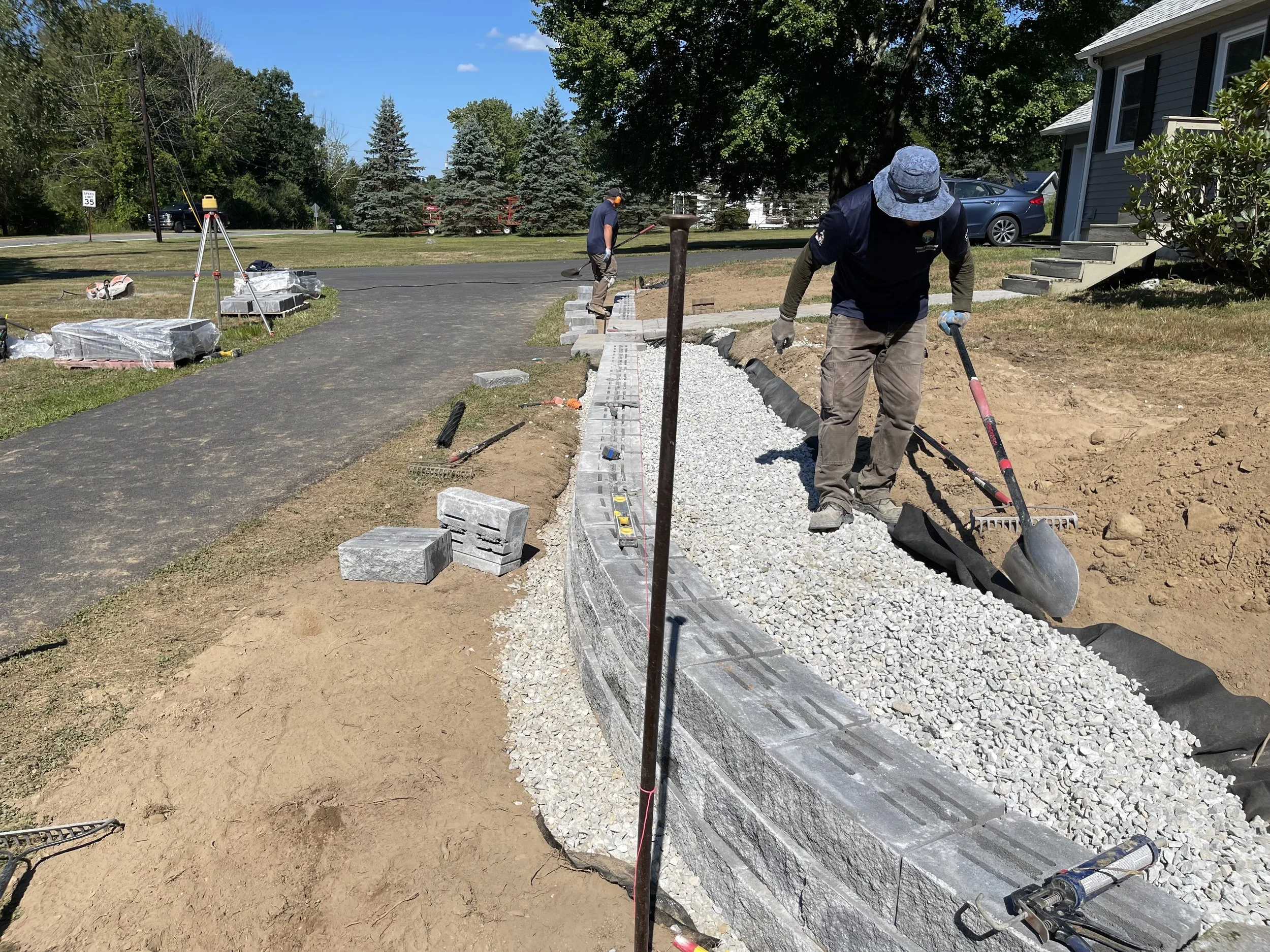 Concrete Segmented Walls - NEW - Bracket 2 - 1-6NWCSB2.jpg