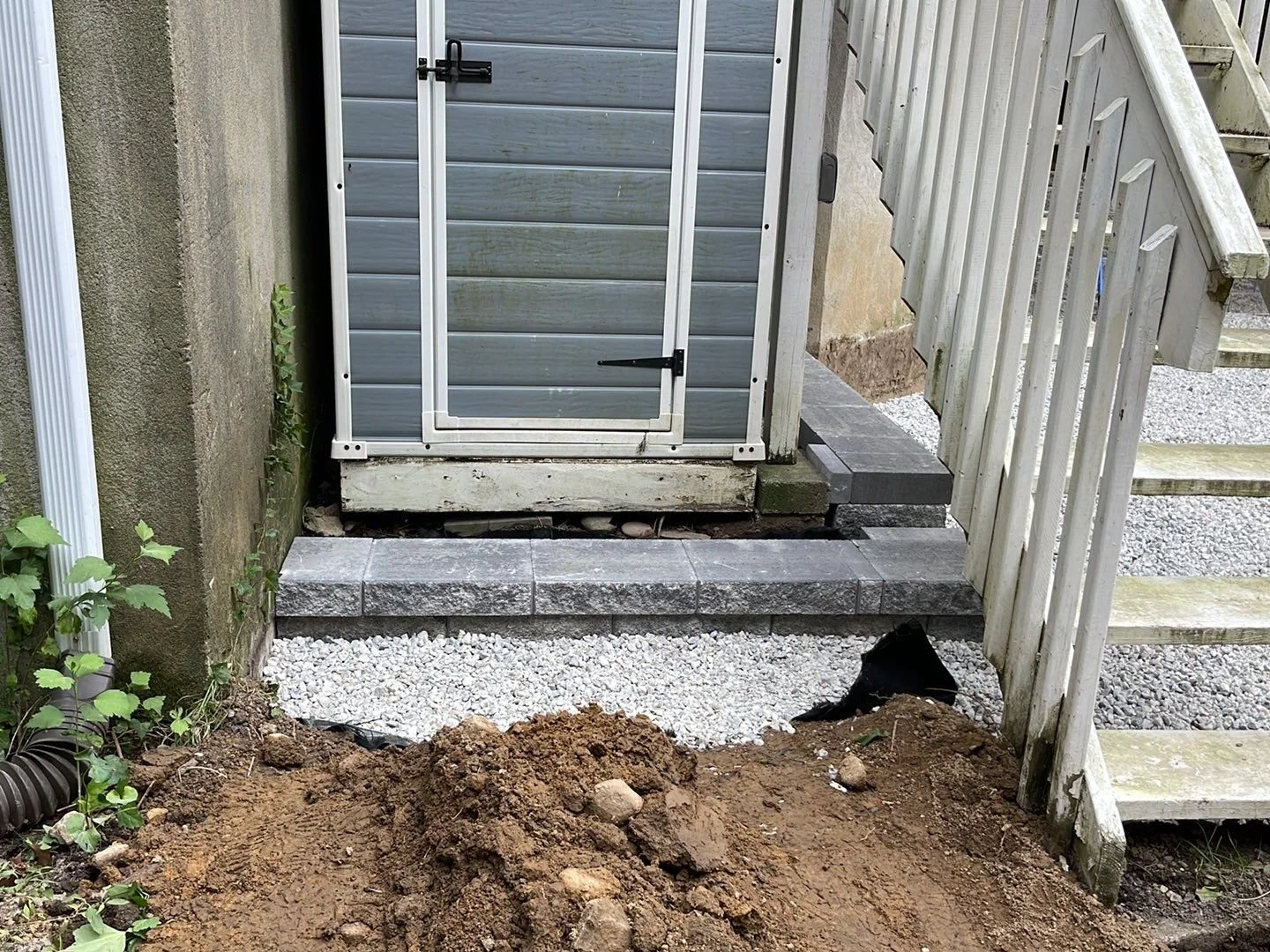 Concrete Segmented Walls - NEW - Bracket 1 - 1-3NWCSB1.jpg