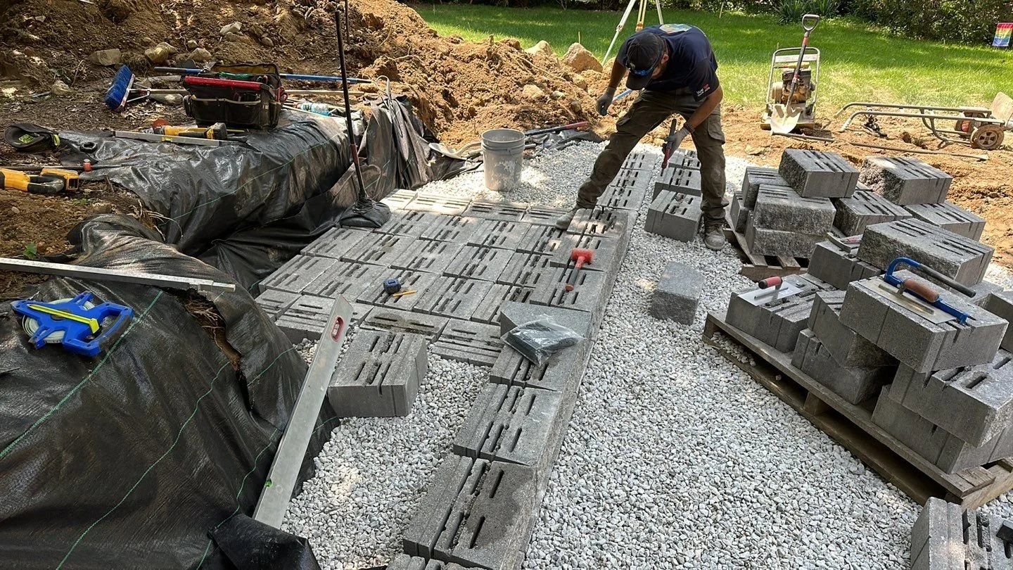 Concrete Segmented Walls - NEW - Bracket 3 - 1-6NWCSB3.jpg