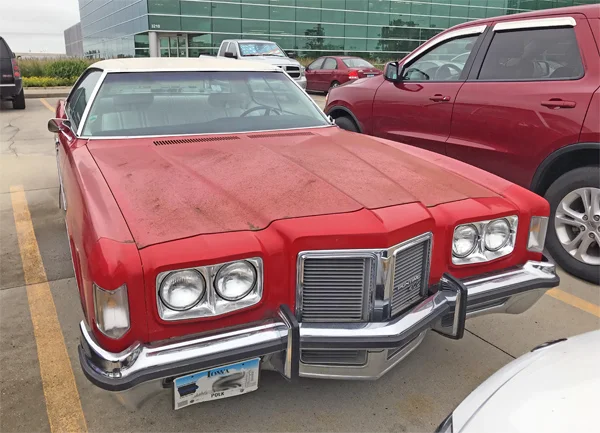 While on a business trip to Des Moines, Iowa, I happened across this '72 Catalina that seemed to be driven daily.