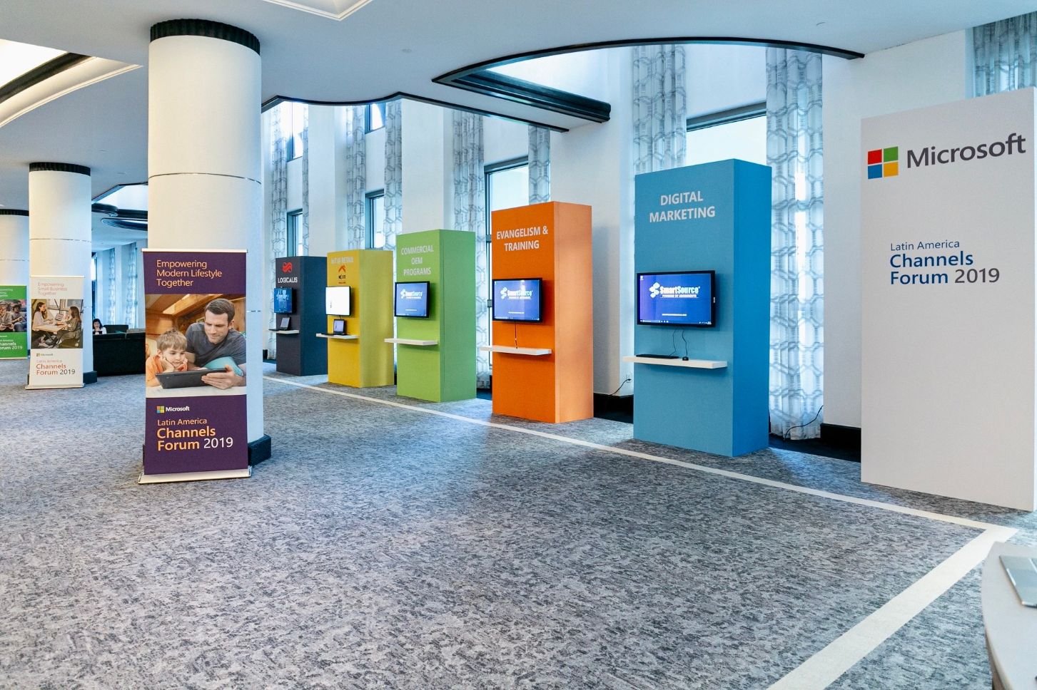 Microsoft Branded Kiosk Columns.jpg