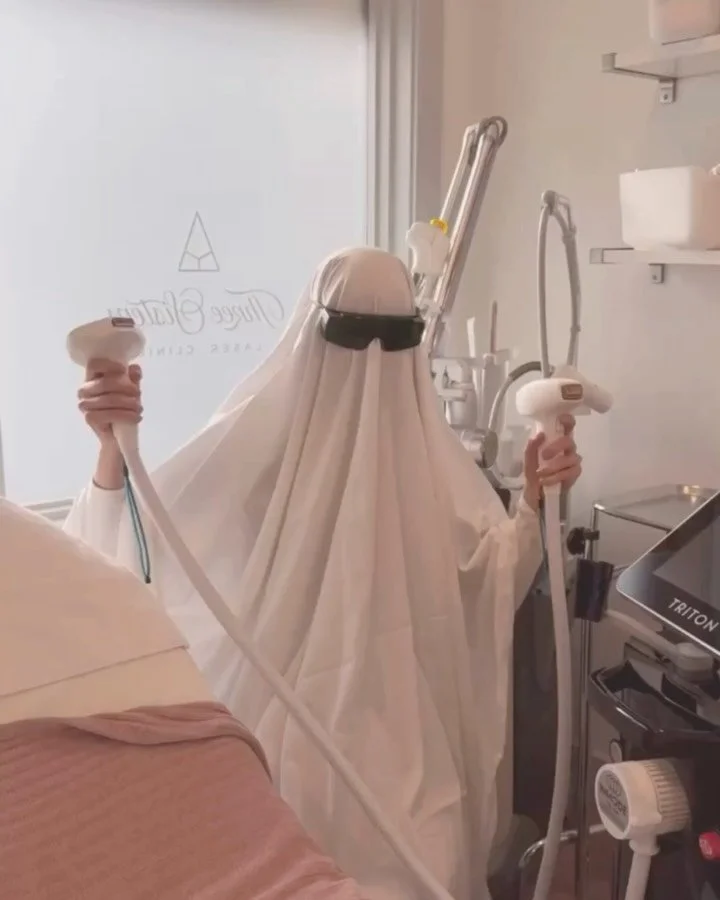 No tricks, just treats &mdash; our BOGO deal is scary good! 👻 🤍 

Until November 29 - Purchase one laser treatment and receive the 2nd at 50% off.

Happy Halloween!