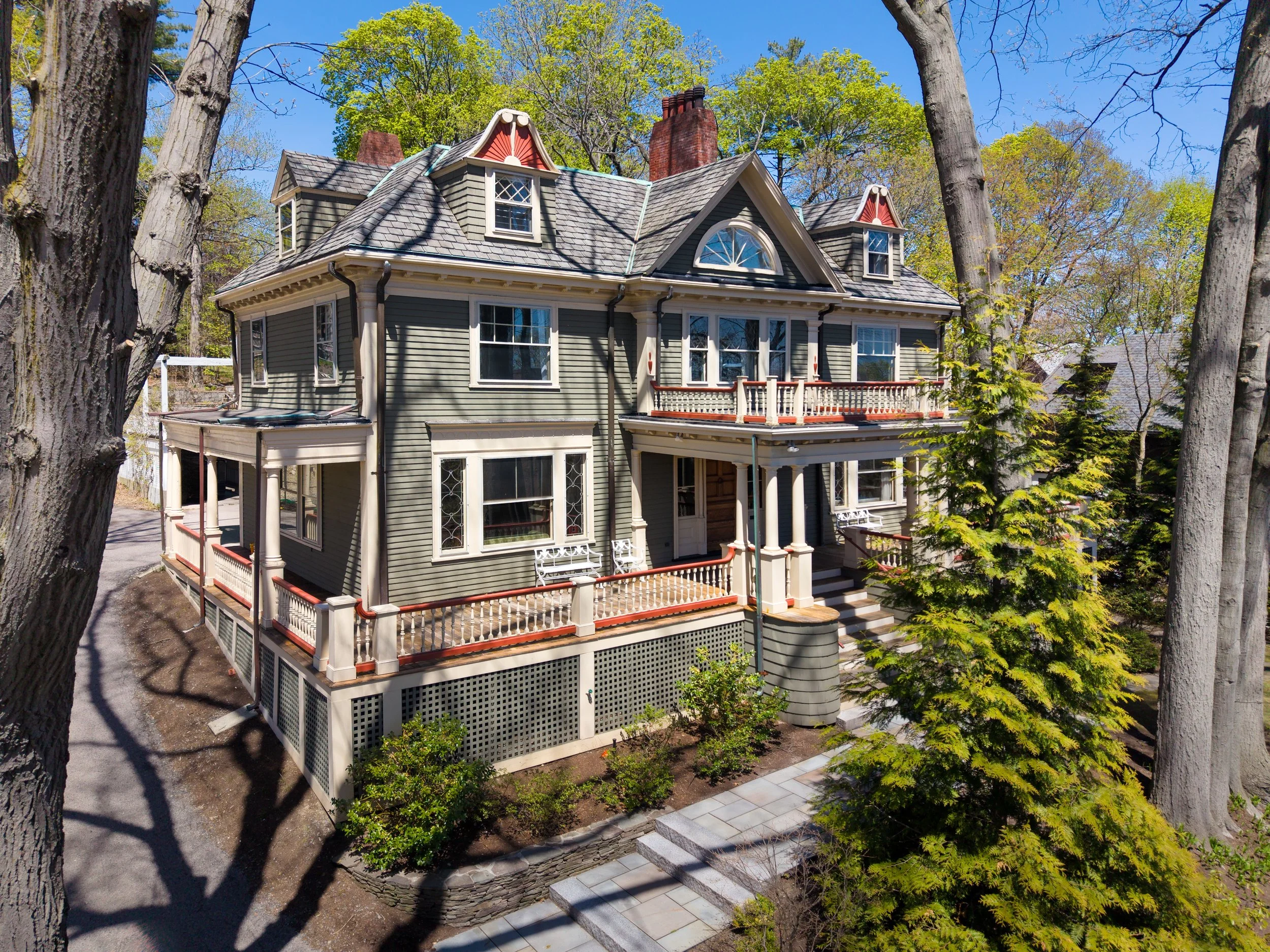 80 Mason Terrace_1.jpg
