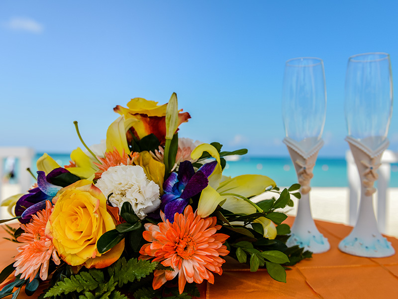 AZSJ-OrangeandChampagneFlutes.jpg