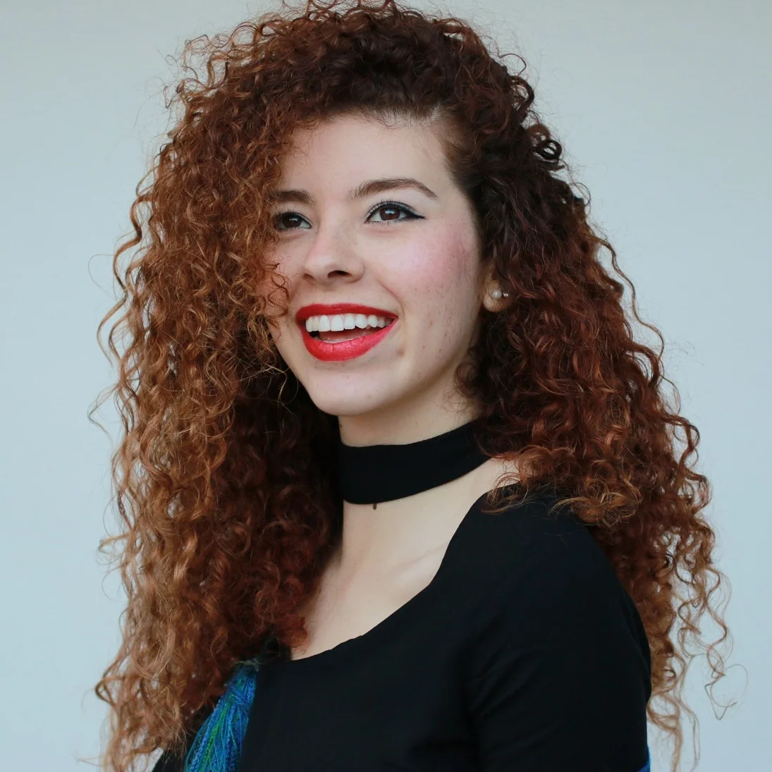 Herencia Latina en Voz de Mujer