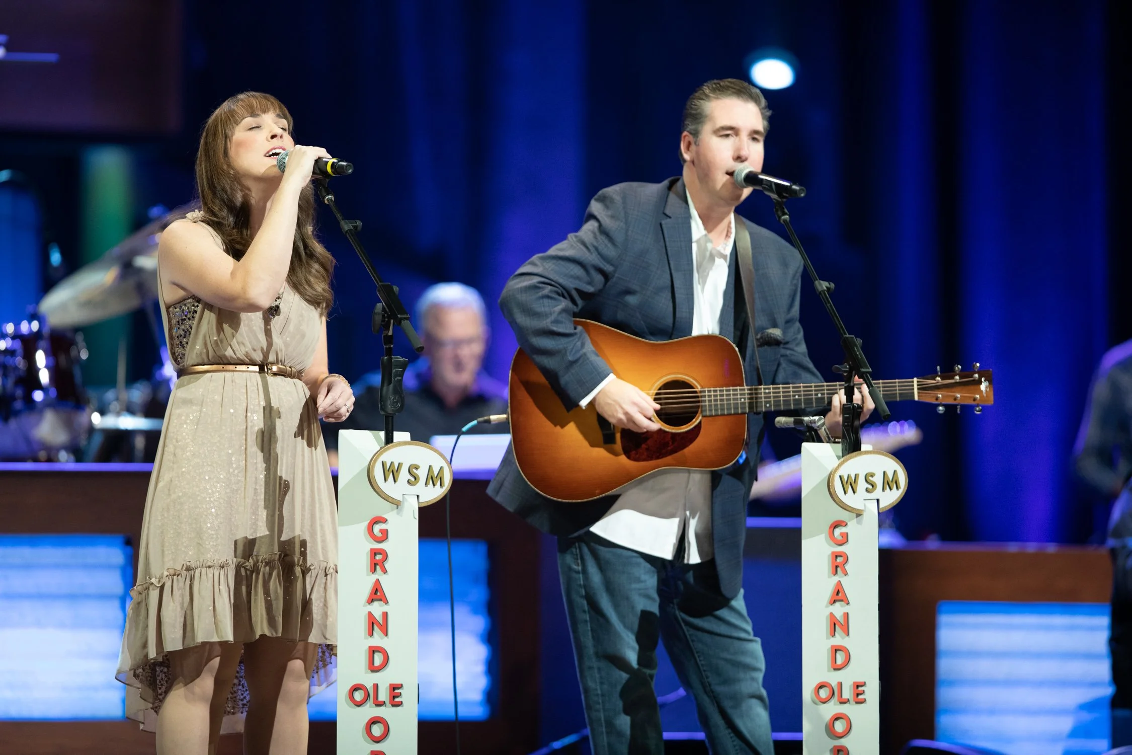 “GRAND OLE CIRCLE” THE NEW SINGLE AND VIDEO FROM DARIN AND BROOKE ALDRIDGE