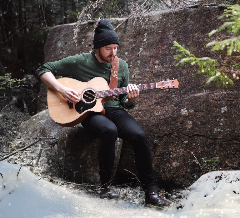 GUITARIST JOE ROBINSON RELEASES FIRST CHRISTMAS ALBUM Recorded At Remote Solar-Powered Chalet In Canada Christmas au chalet Available December 3