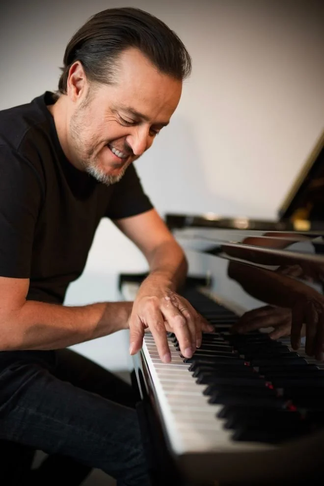 AWARD-WINNING MUSICIAN AND COMPOSER PAUL CARDALL TO EMBARK ON VIRTUAL TOUR OF SEACREST STUDIOS