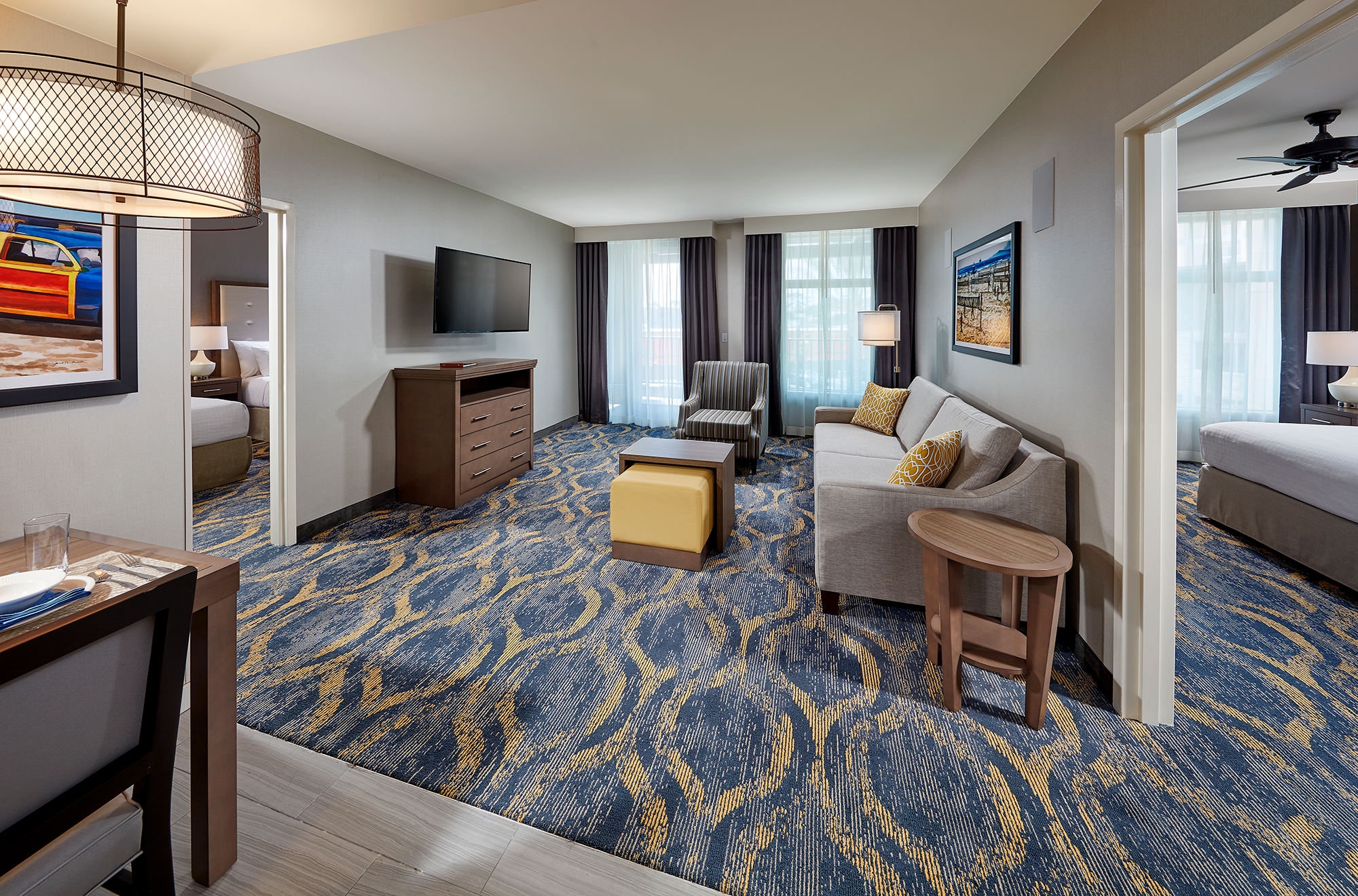 10_HwRB_2BedroomSuite.png