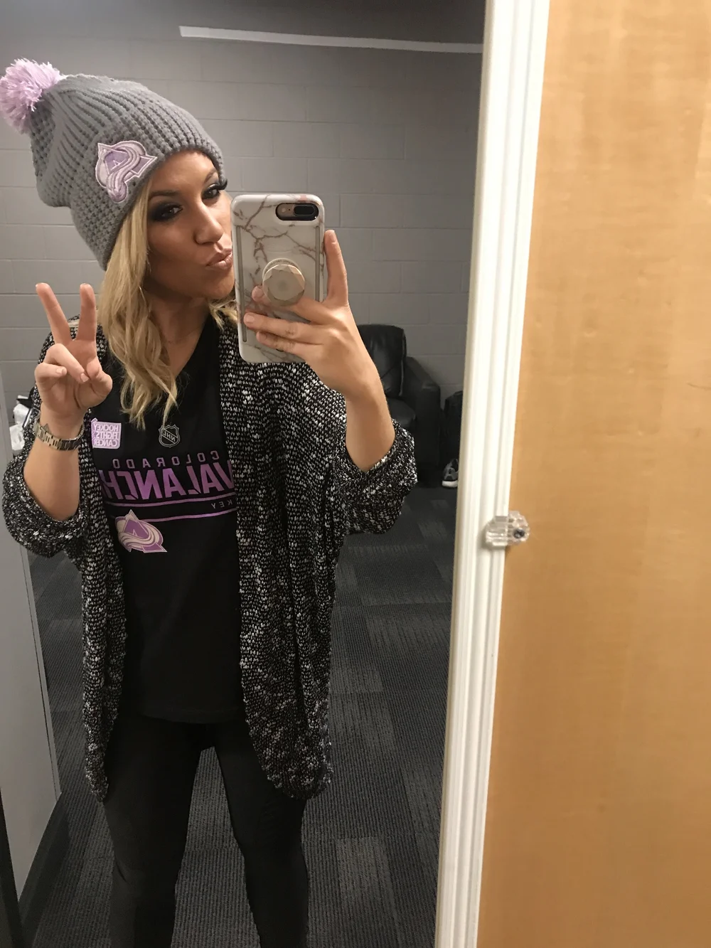 Game Night Outfit - Avs v. Maple Leafs - 11/23/19 — Rosé, Rocks & Retail  Therapy