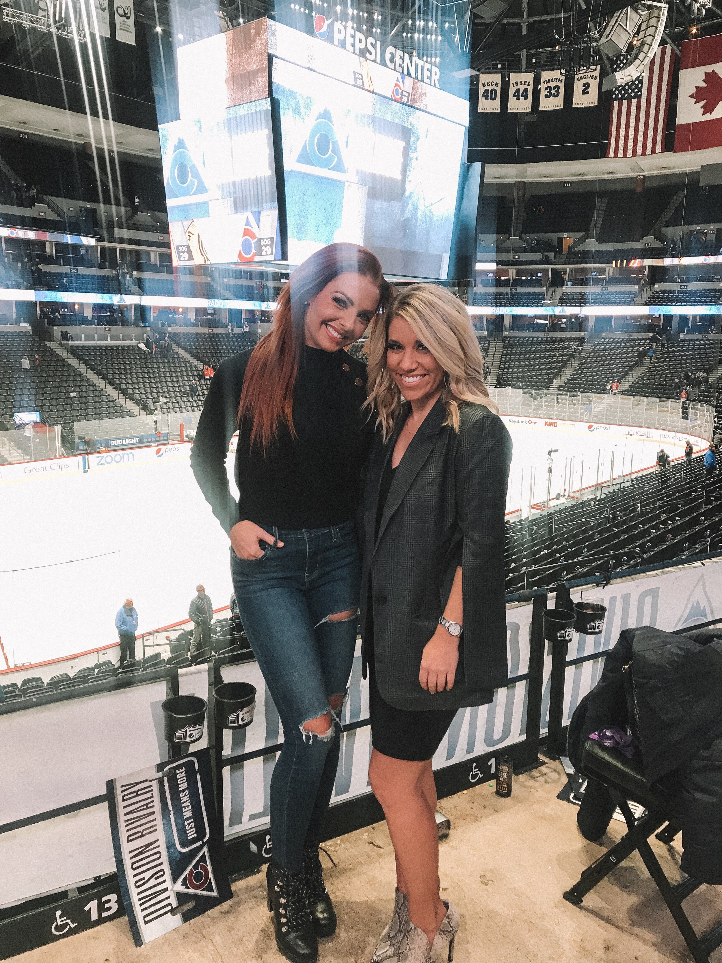 Game Night Outfit - Blackhawks vs. Avalanche - 3/23/19 — Rosé, Rocks &  Retail Therapy