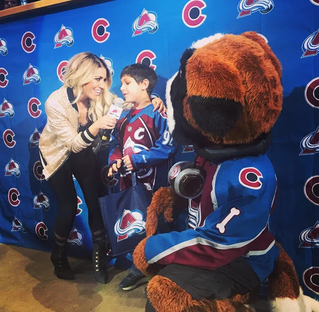 Game Night Outfit - Coyotes v. Avalanche - 12/27/17