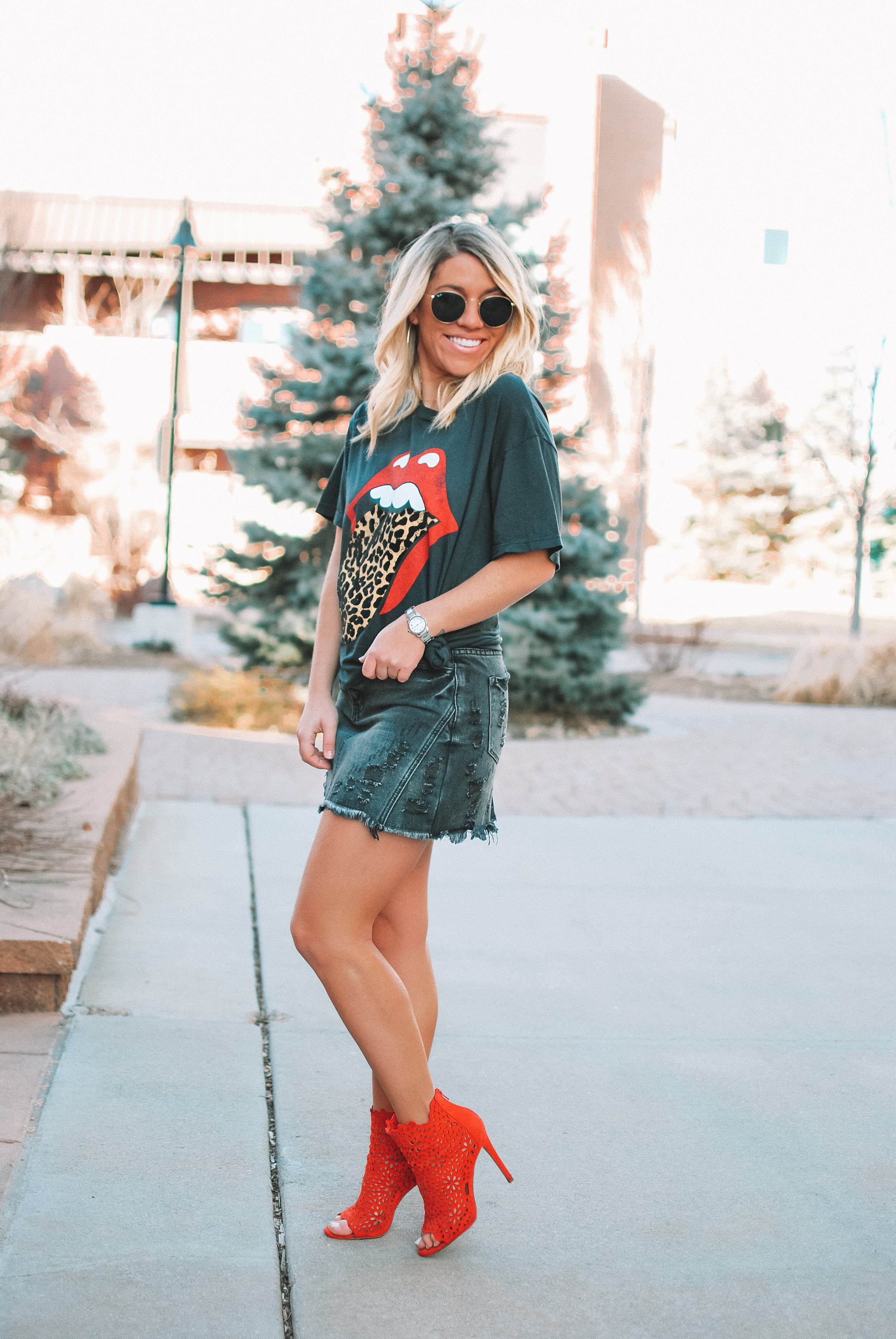 Graphic Tee Sale - Vici Collection