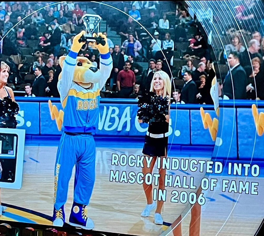 Still got it! 💙💛 Making my @espn appearance for the season 💃🤣 #MileHighBasketball #GoNuggets