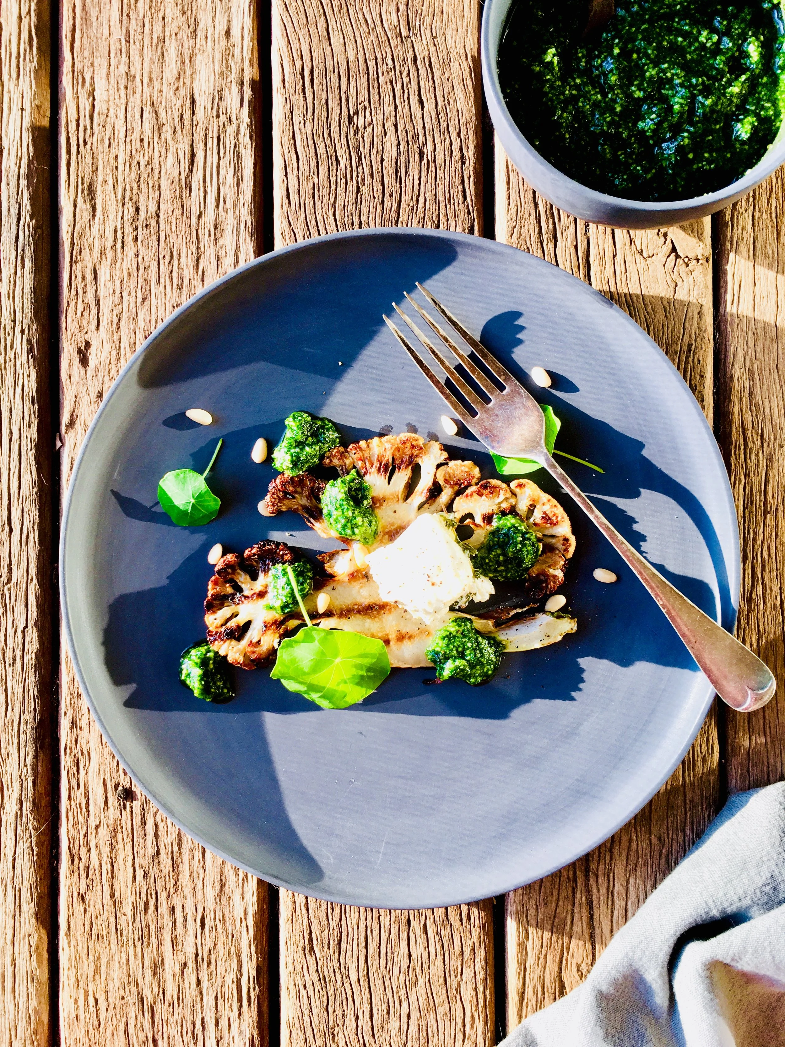 Grilled cauliflower salad