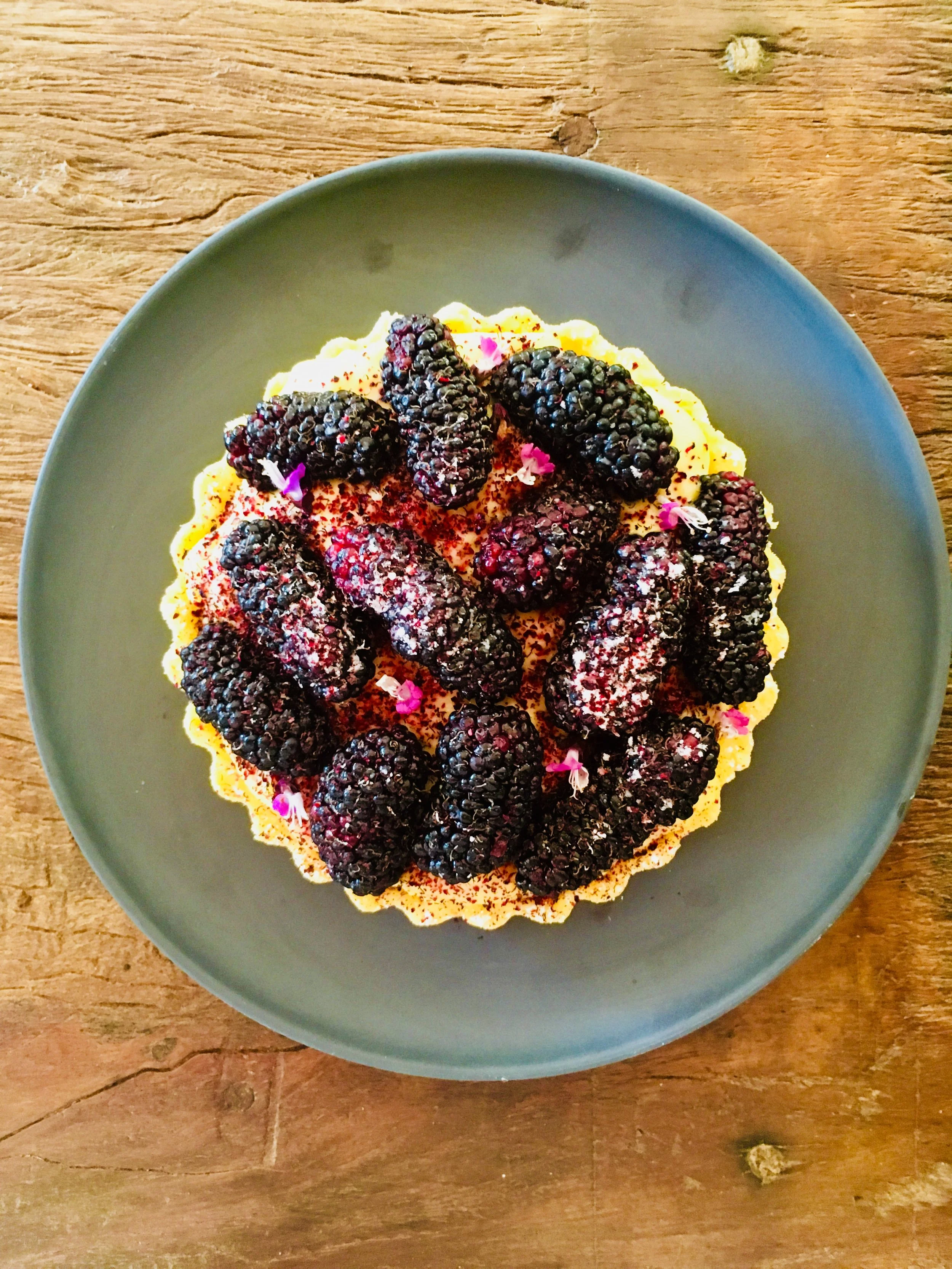 Mulberry cream tart 