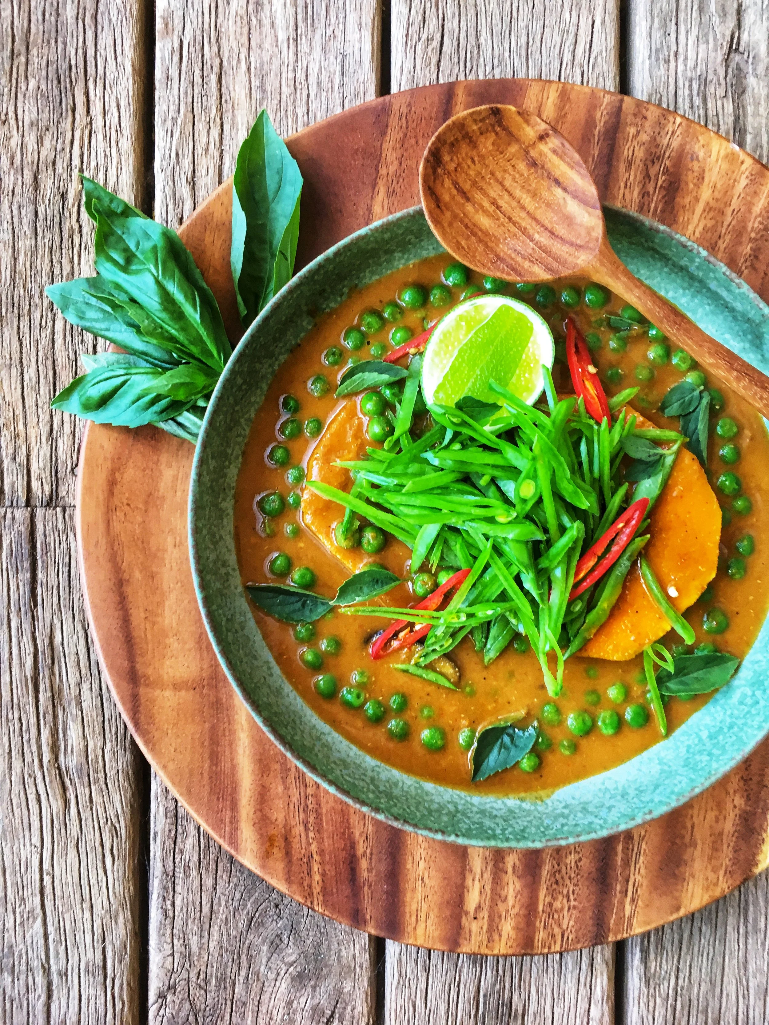 Forage red curry 