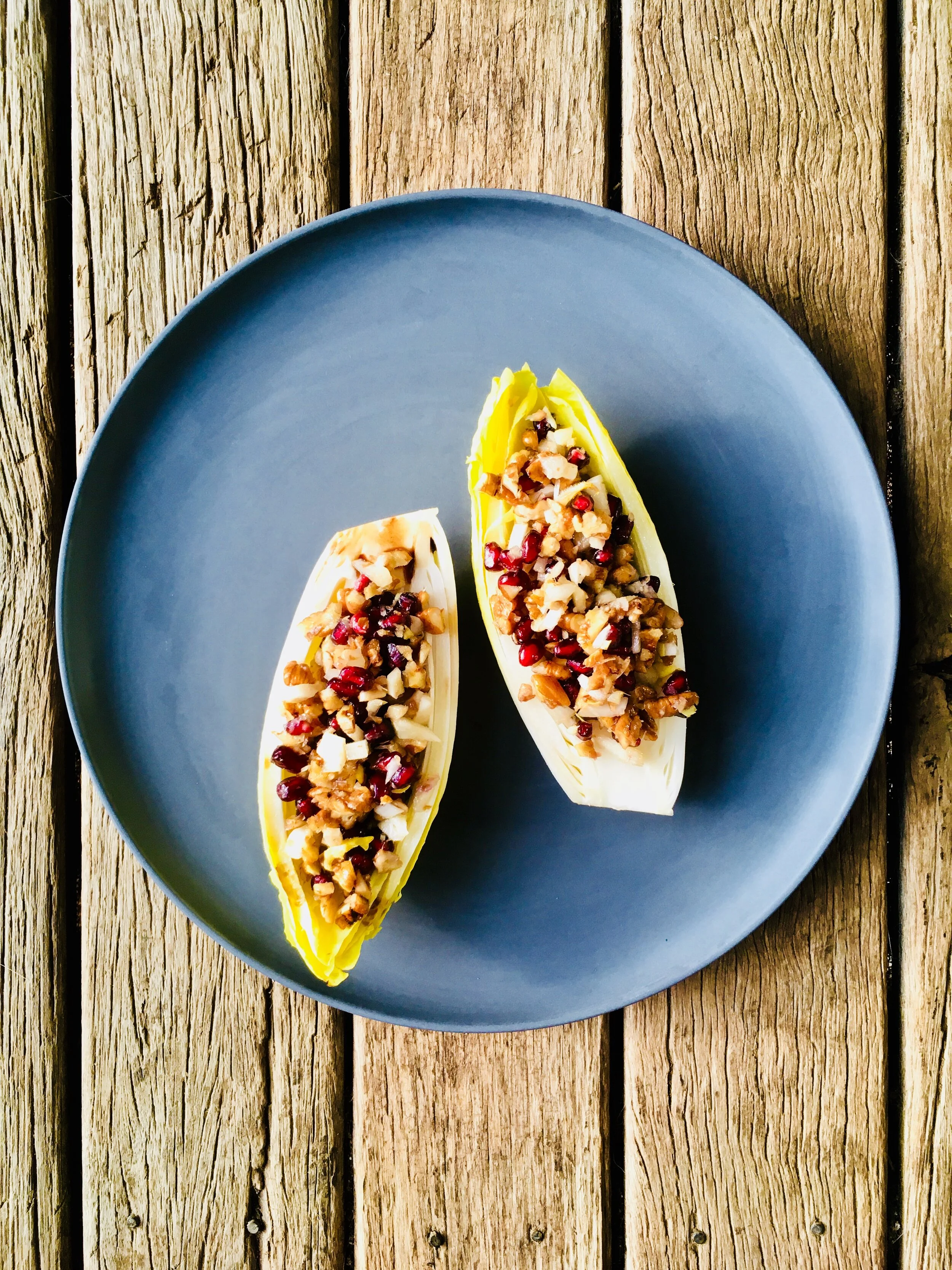 Pomegranate &amp; pecan salad