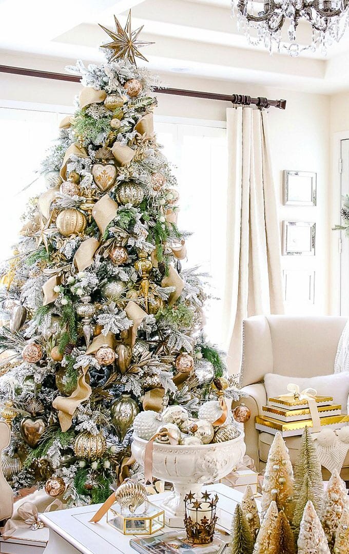 75+ Elegant White And Gold Christmas Tree Ideas [2023] For A Stunning  Holiday (With Videos!) - Girl Shares Tips