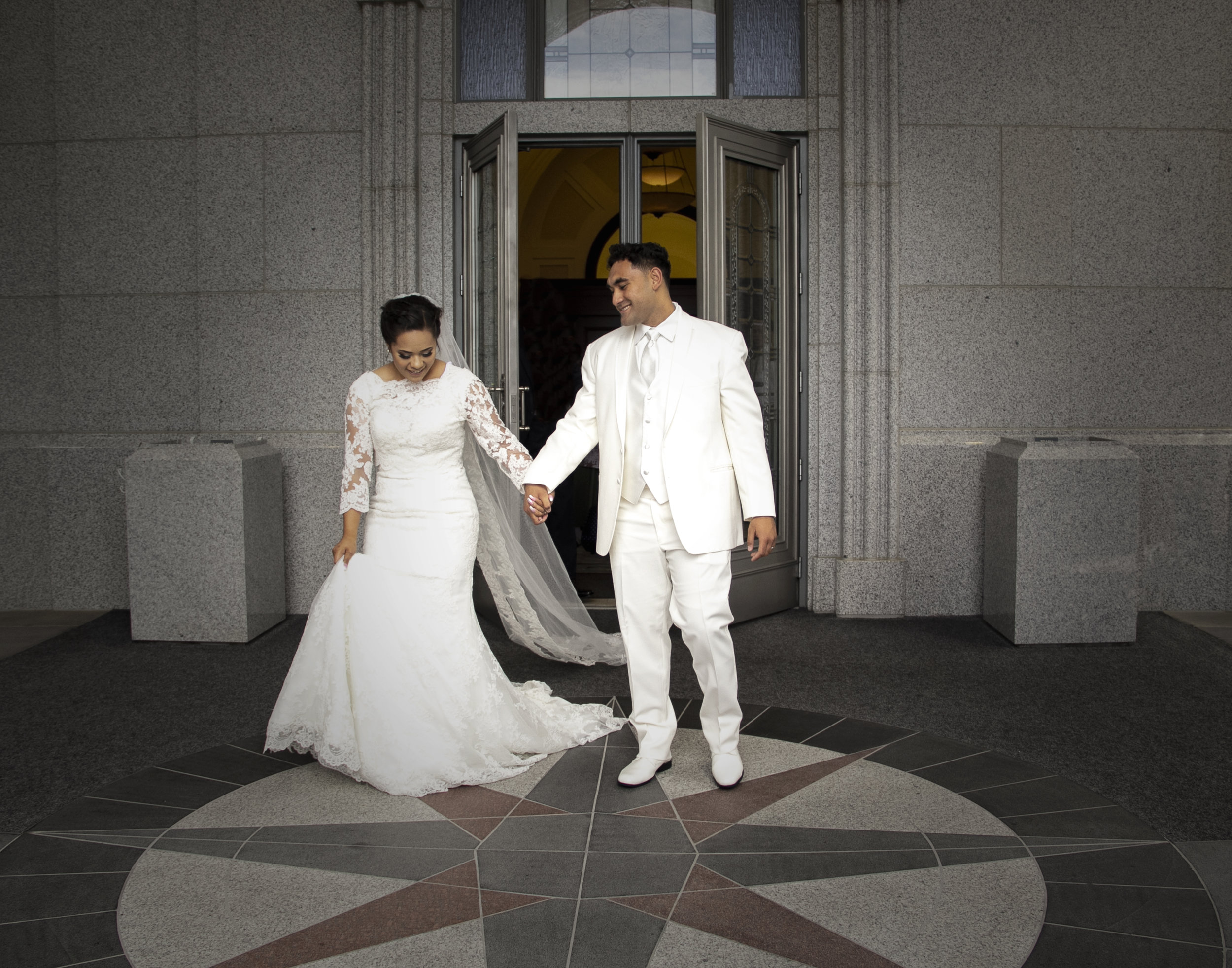 Apo_Wedding_01.jpg