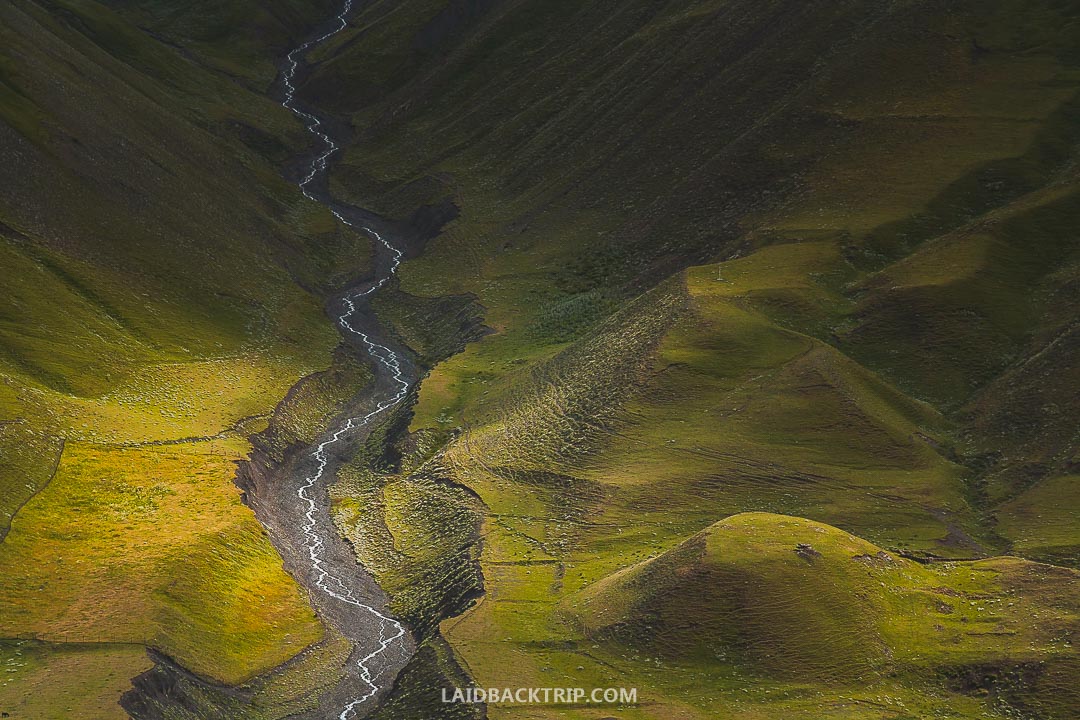 You need to arrange your own private transport from Quba to Xinaliq.