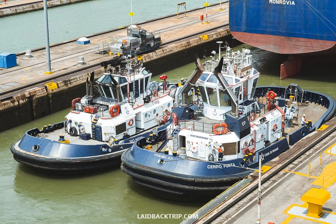 The Panama Canal is 80 kilometers long.