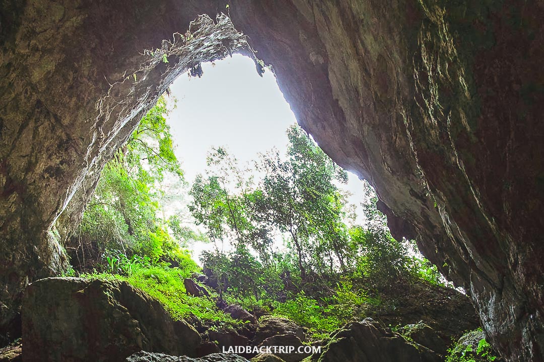 If you want to visit caves in Sagada, hire a guide for your own safety.
