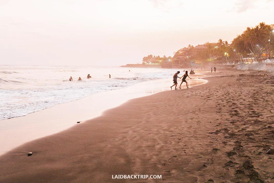 Playa El Tunco is the most famous beach in El Salvador.