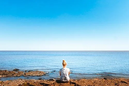 How to Use Less Plastic When You Travel