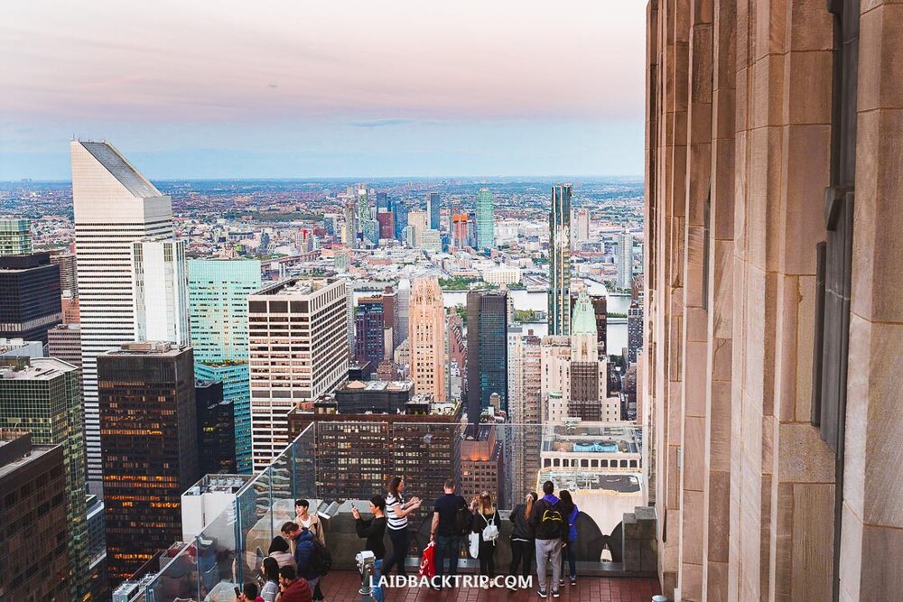 Indstilling Forstad Lav et navn Top of the Rock Observation Deck: Visiting the Rockefeller Center —  LAIDBACK TRIP