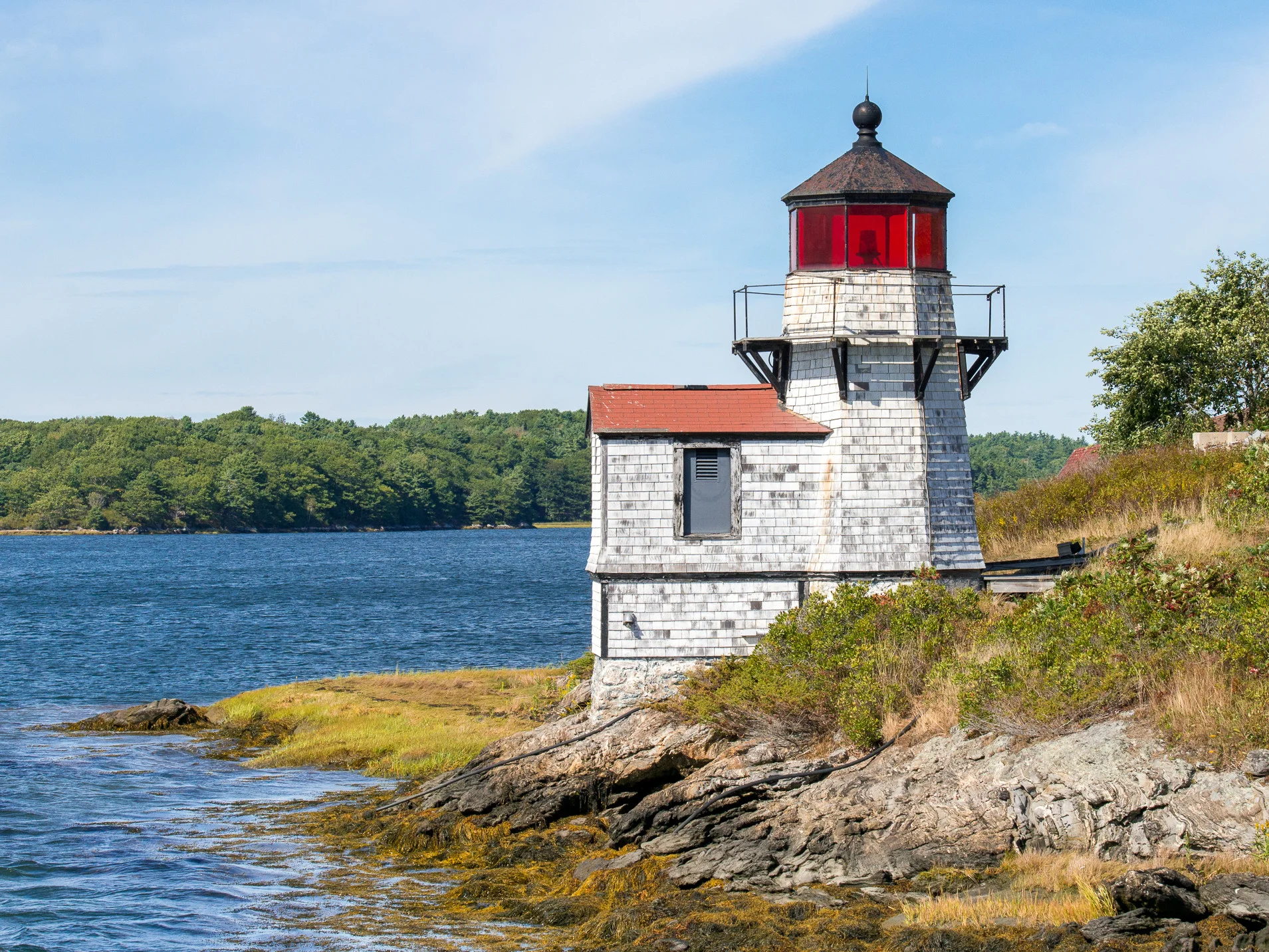Squirrel Point Light