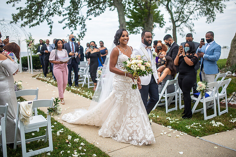 BK-Celebrations-At-The-Bay-Maryland-Waterfront-Wedding-Photography-40.jpg